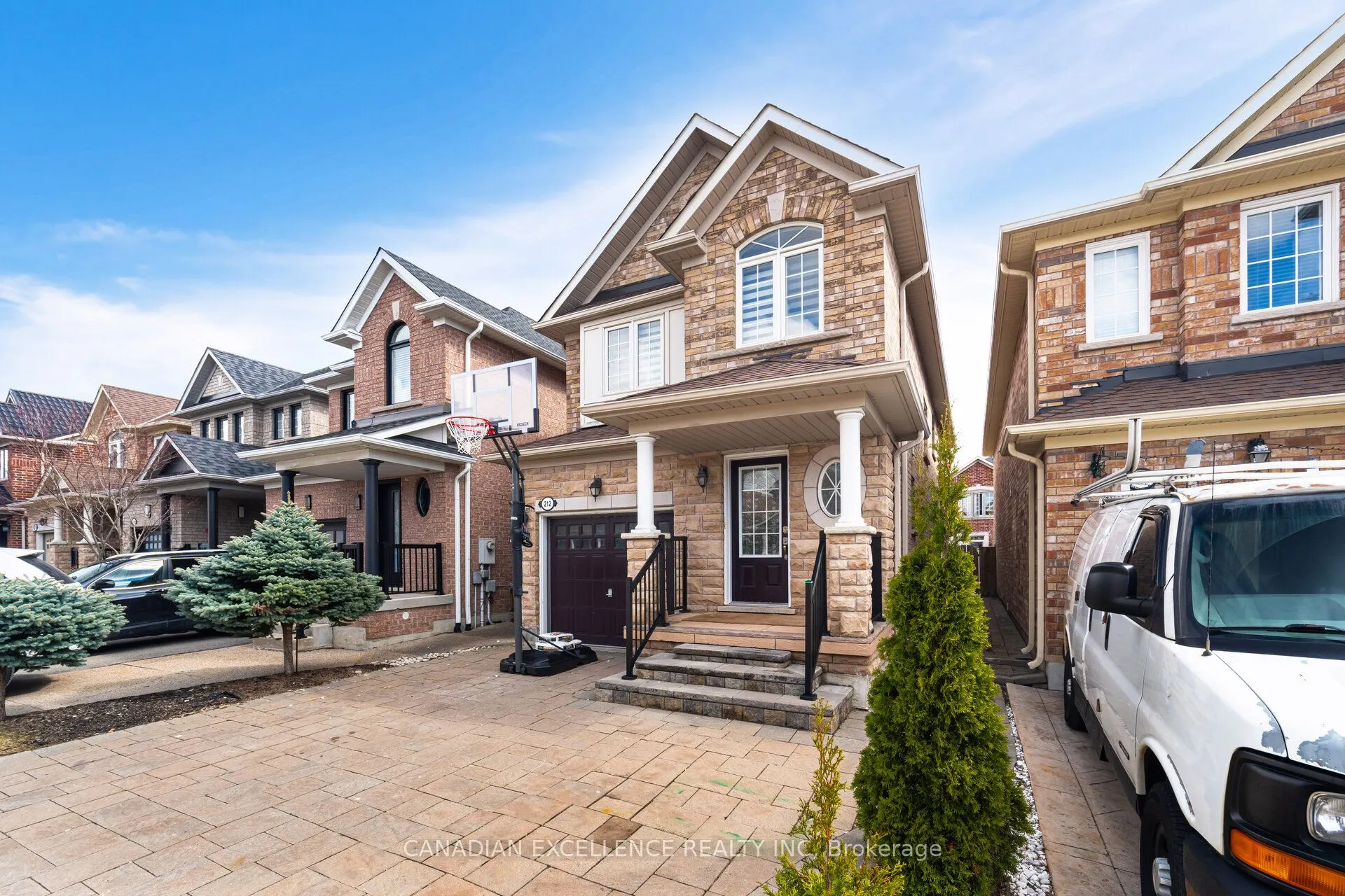 212 Venice Gate Drive