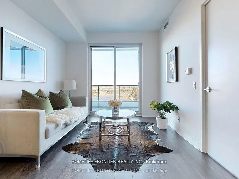 950 Portage Parkway, #1001