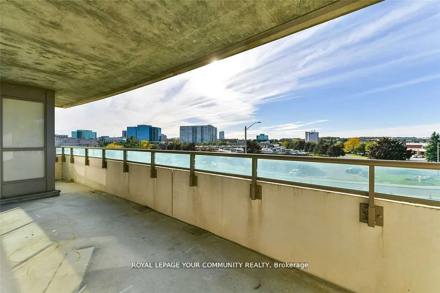 75 Norman Bethune Avenue #317