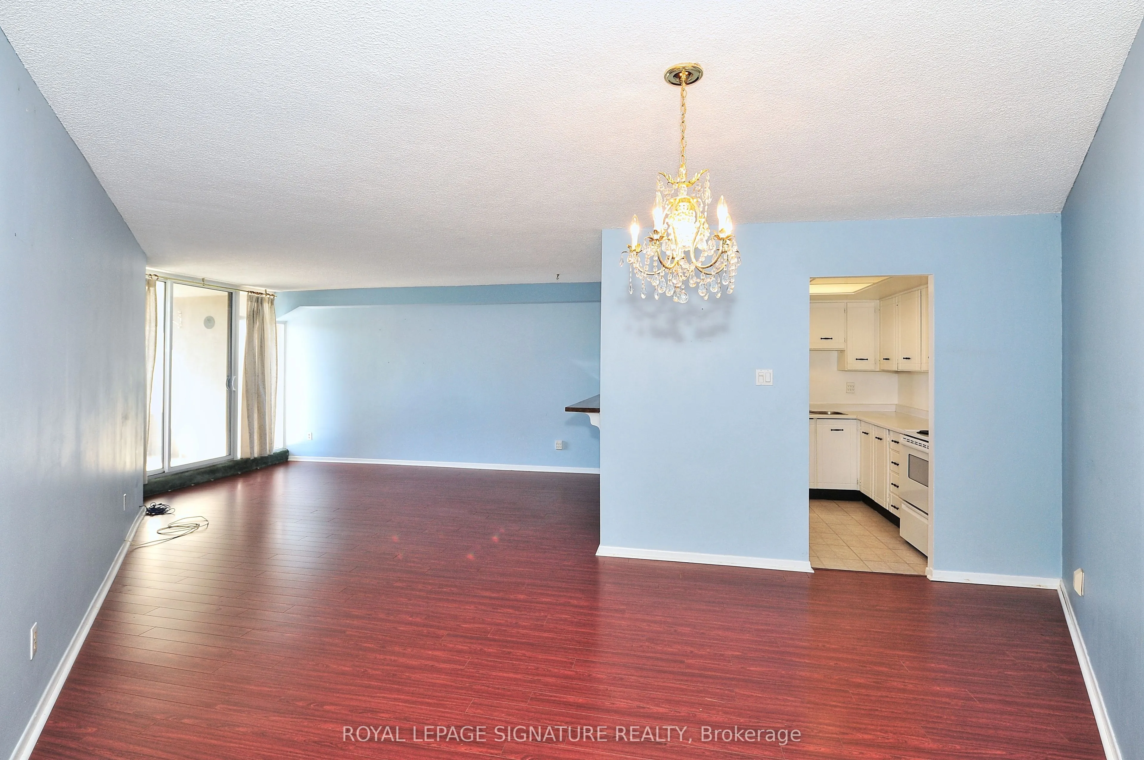 7811 Yonge Street, #1208