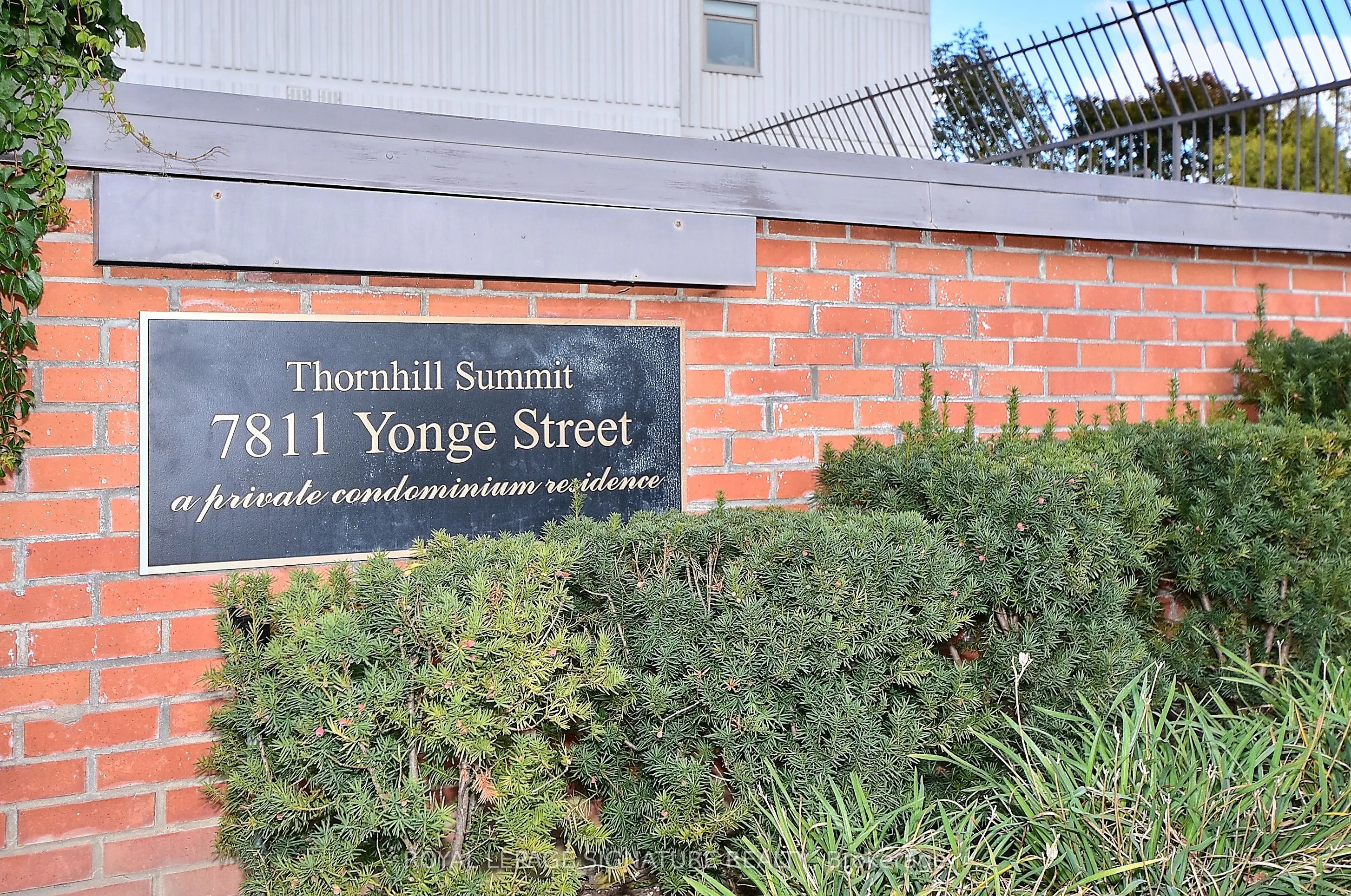 7811 Yonge Street, #1208