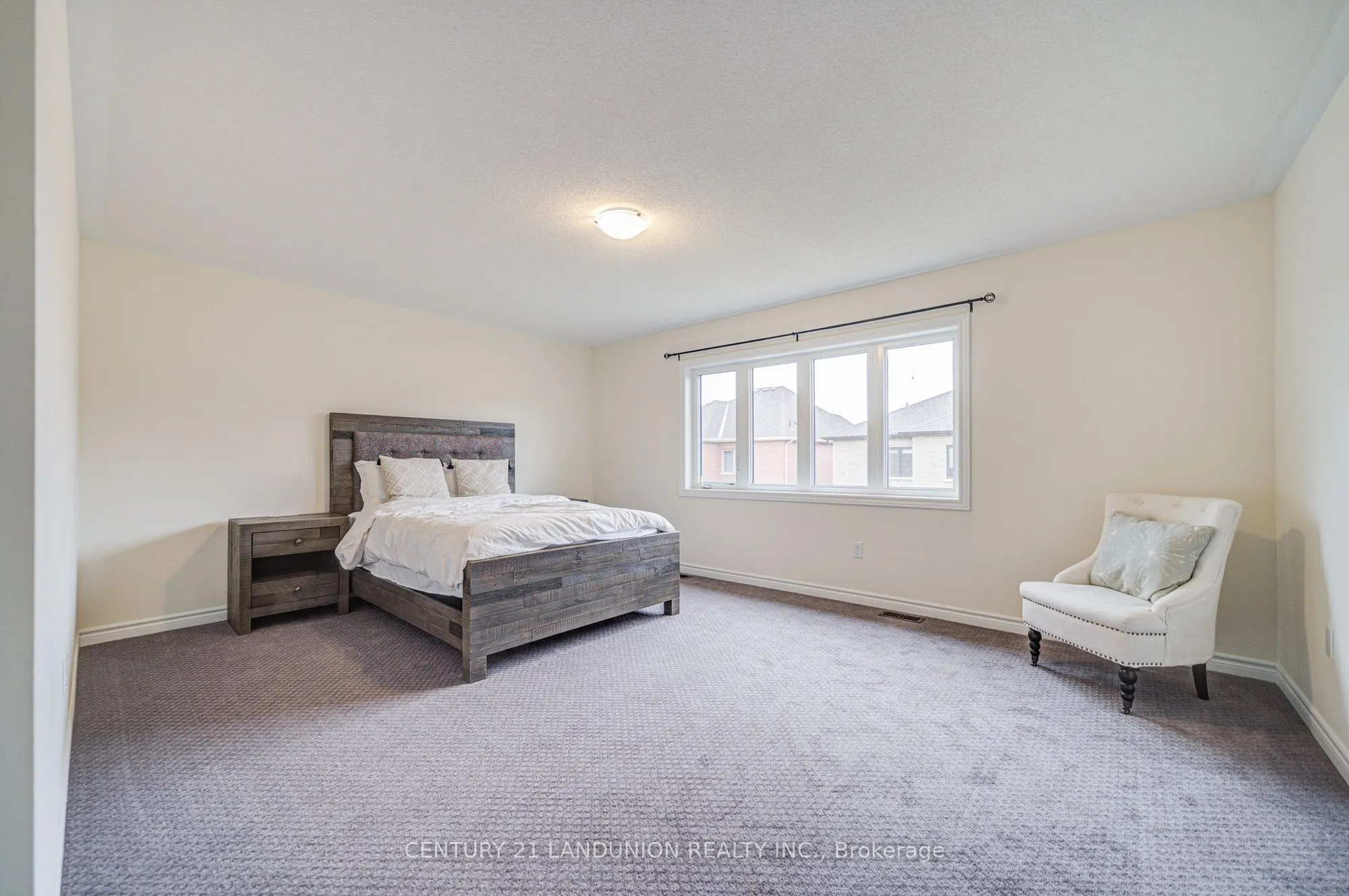8 Bruce Welch Avenue