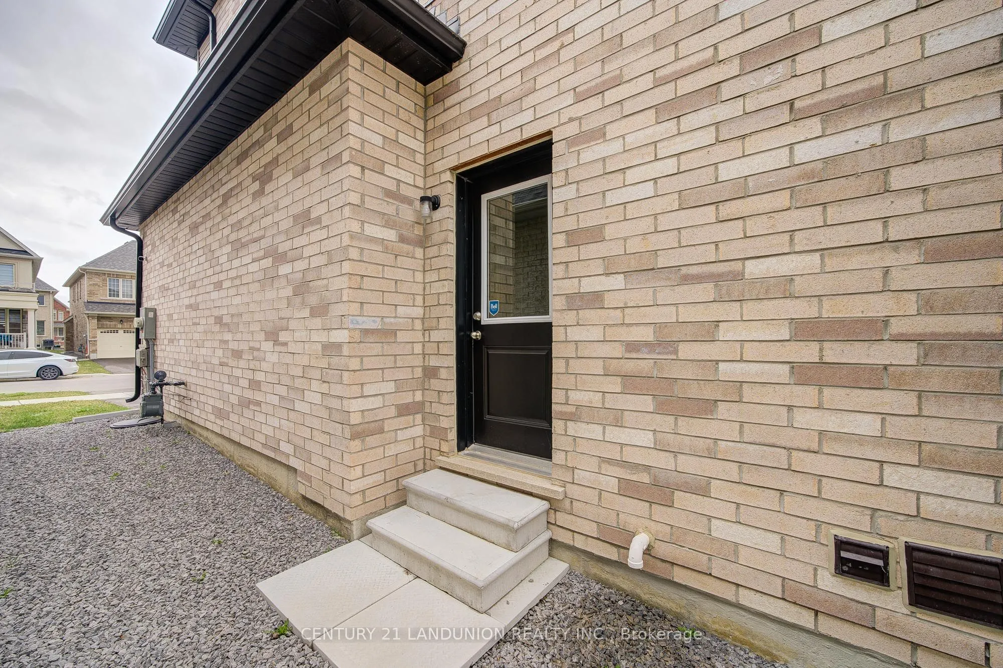 8 Bruce Welch Avenue