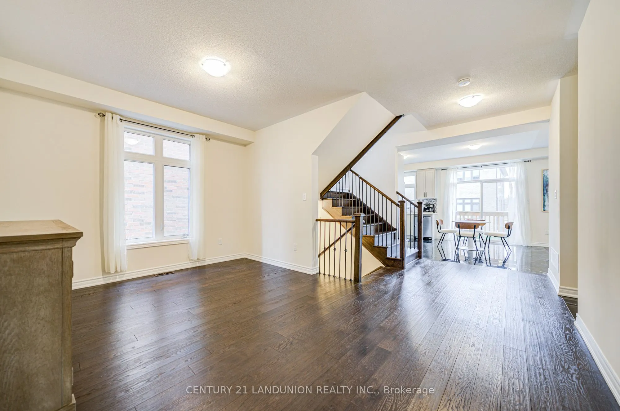 8 Bruce Welch Avenue