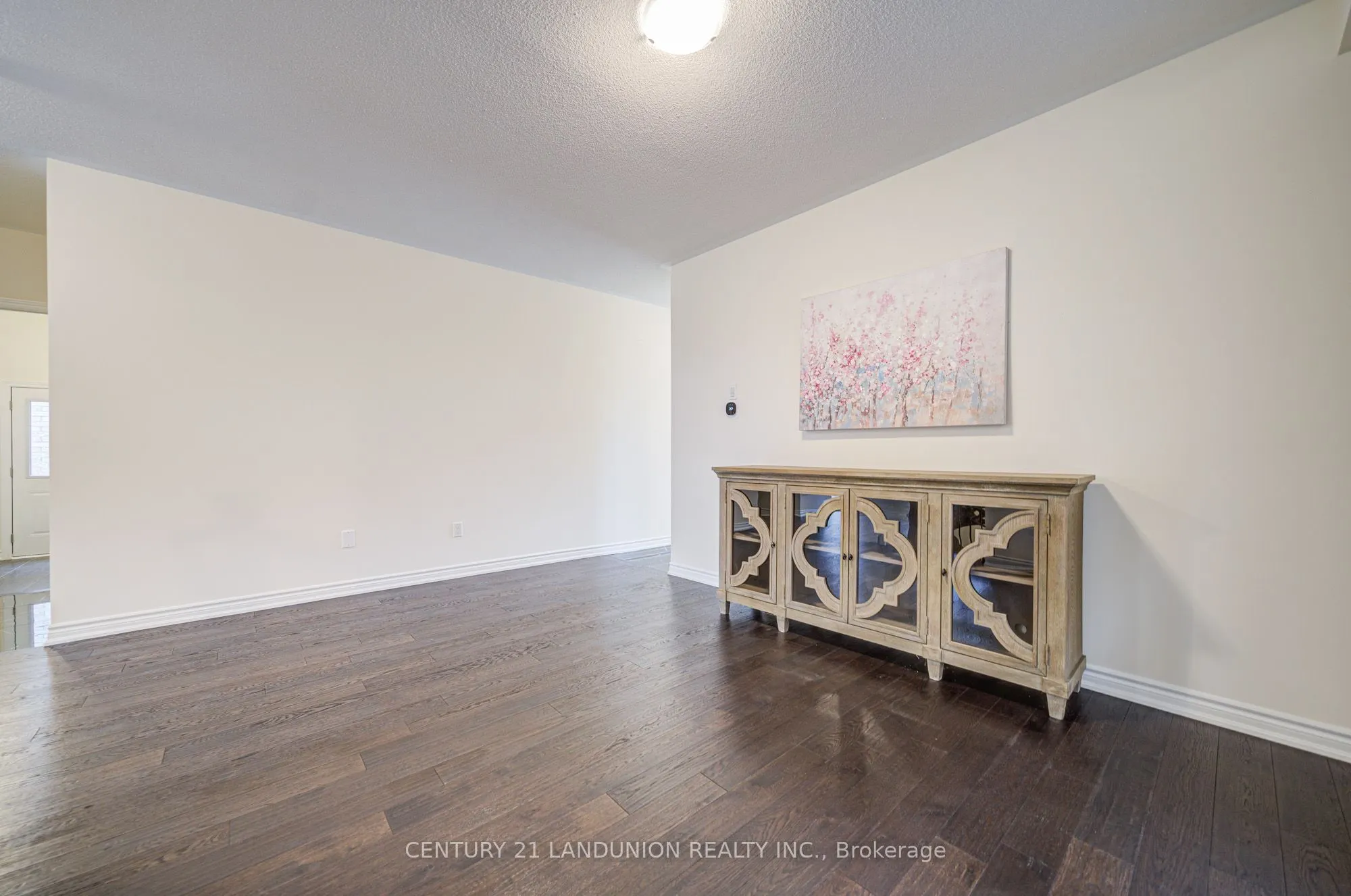 8 Bruce Welch Avenue
