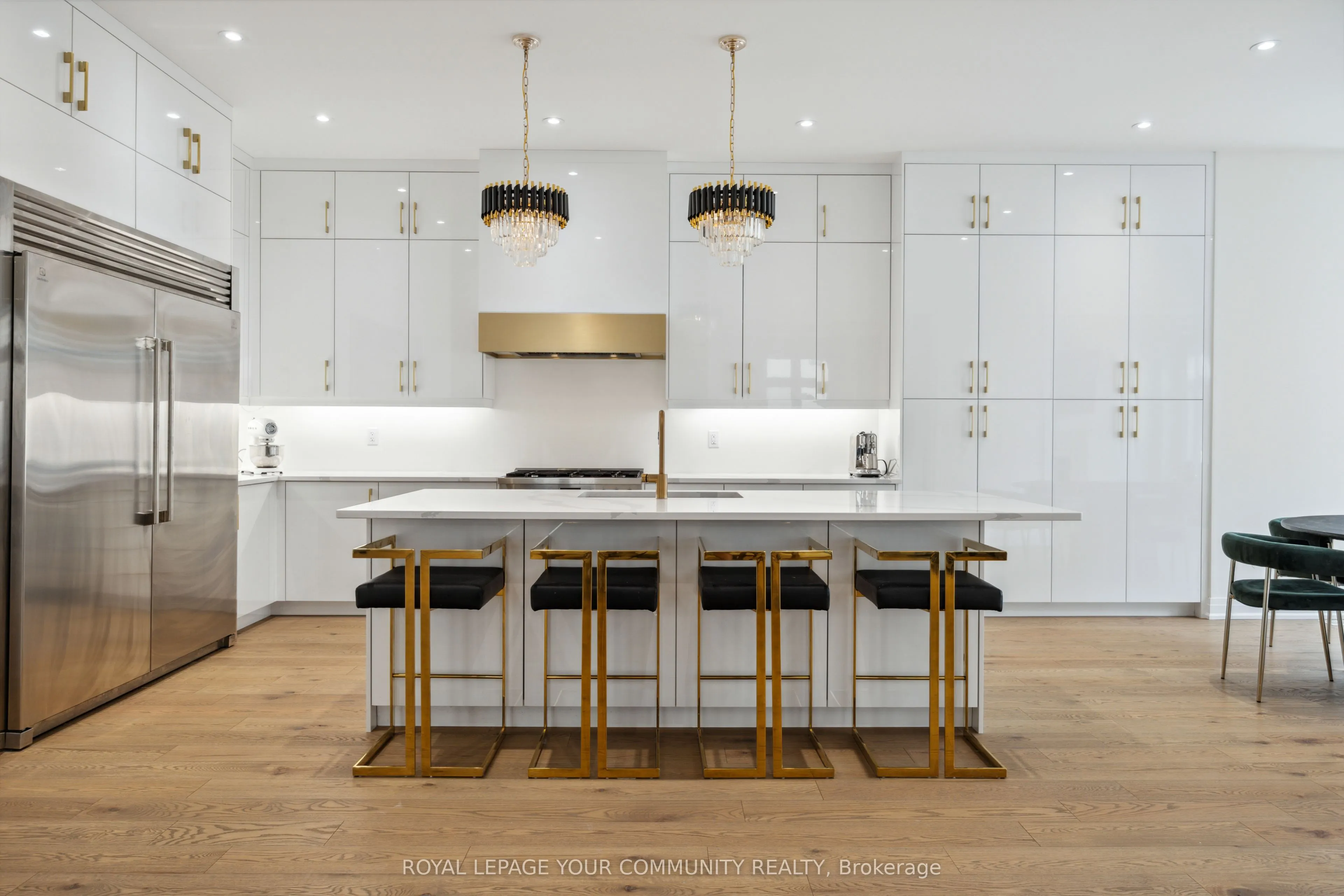 18 Casavant Court