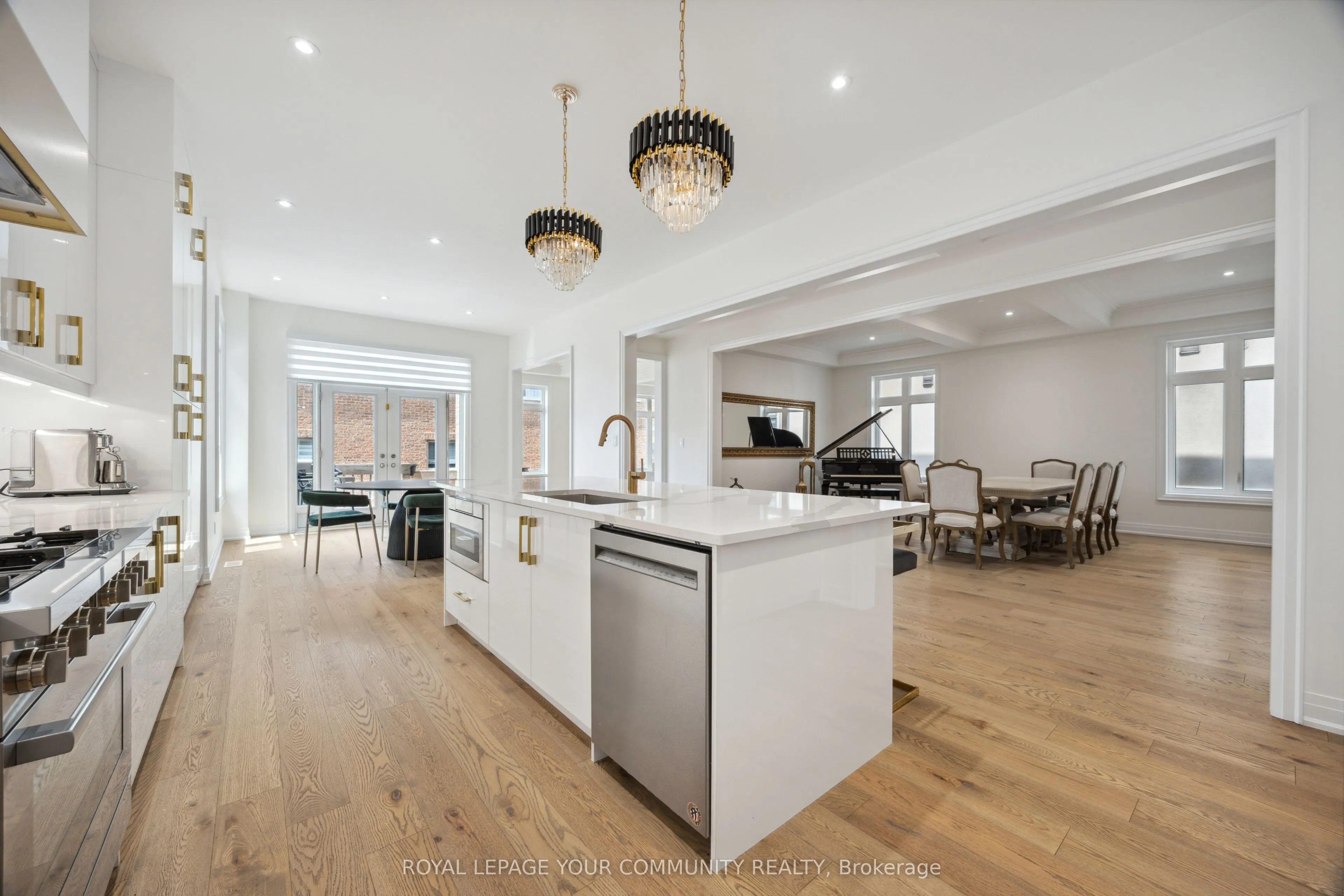 18 Casavant Court