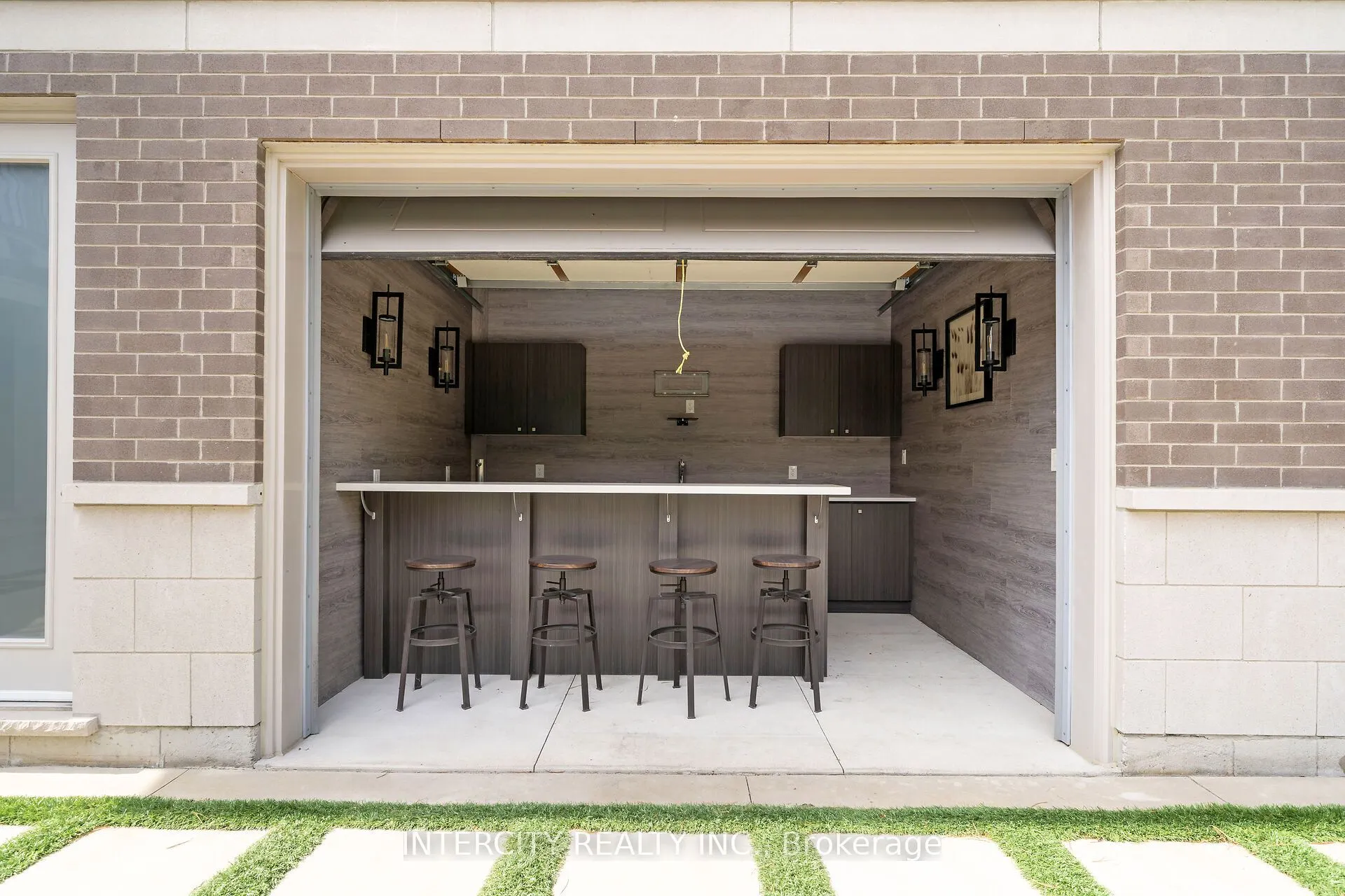34 Rosebud Court