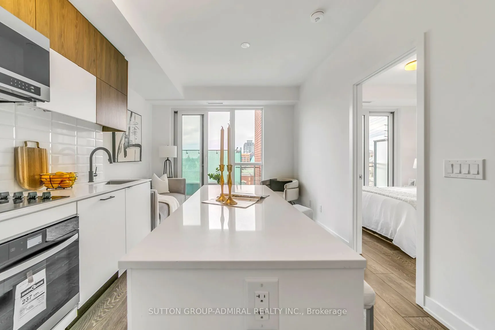 8888 Yonge Street #322