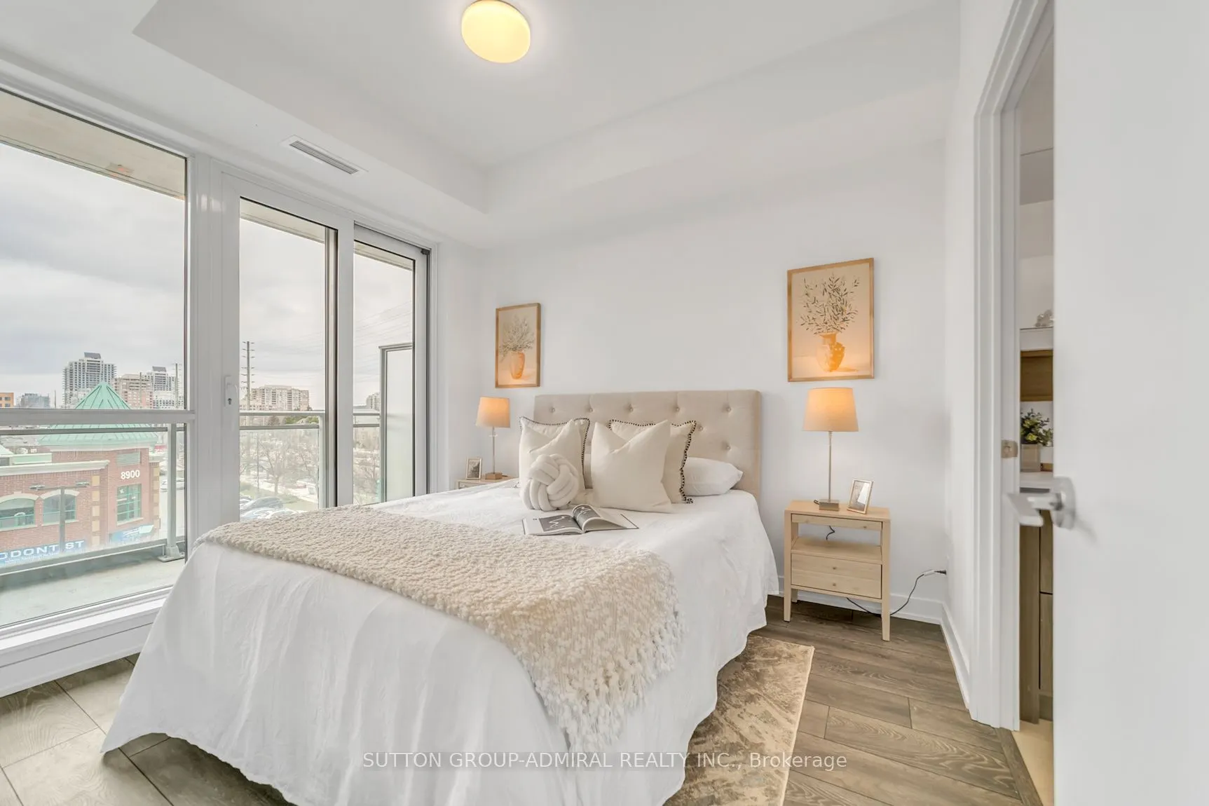 8888 Yonge Street #322
