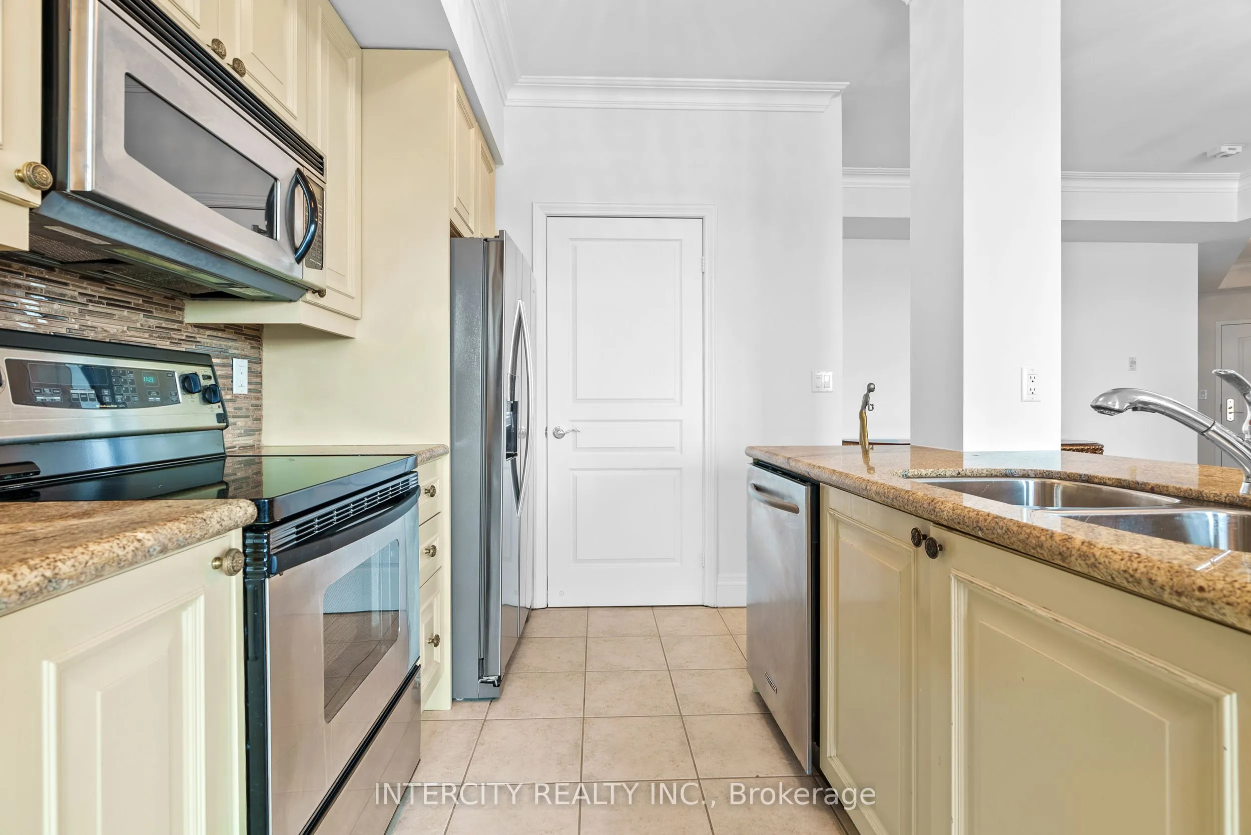 1 Cordoba Drive, #607