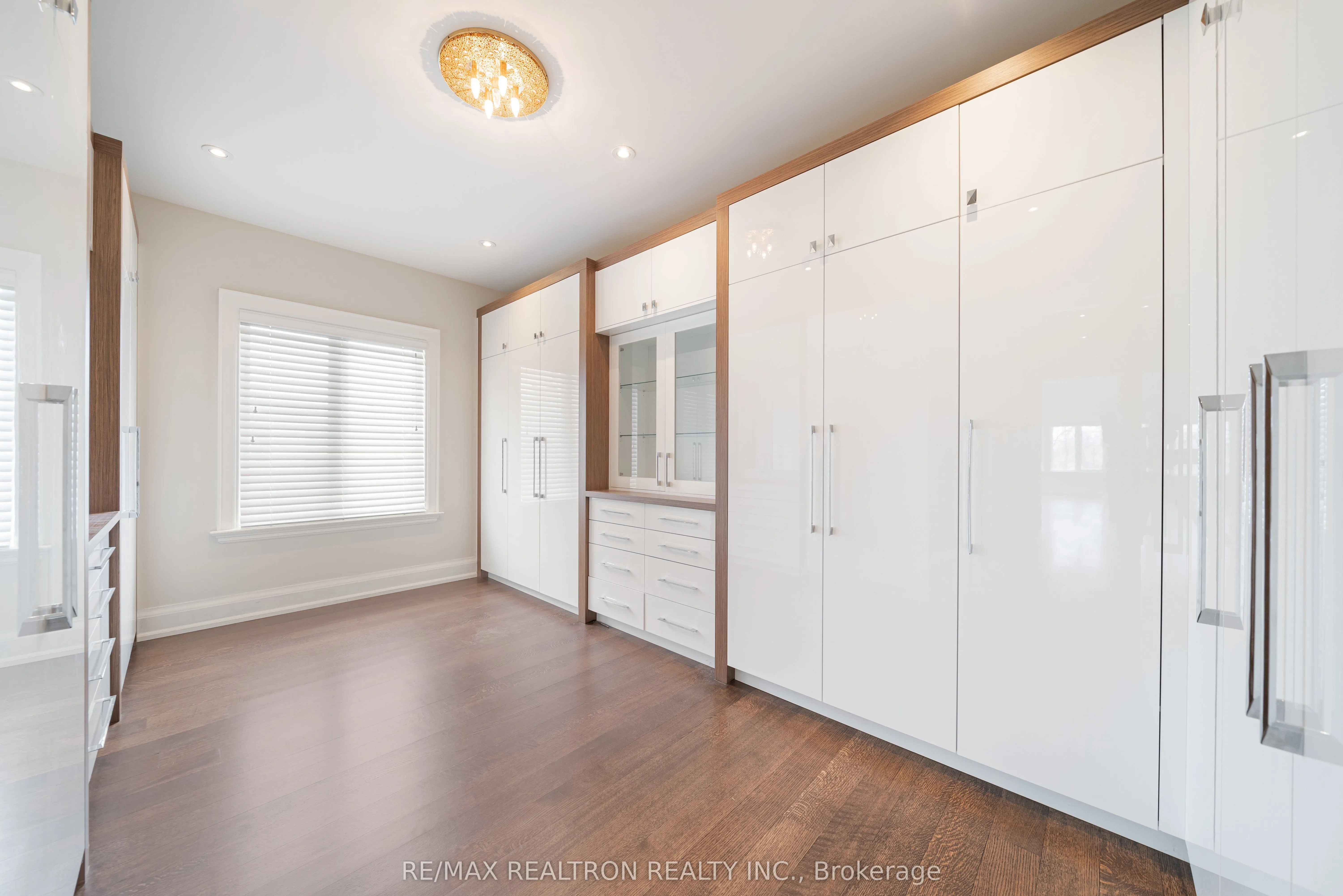 9 Thornbank Road