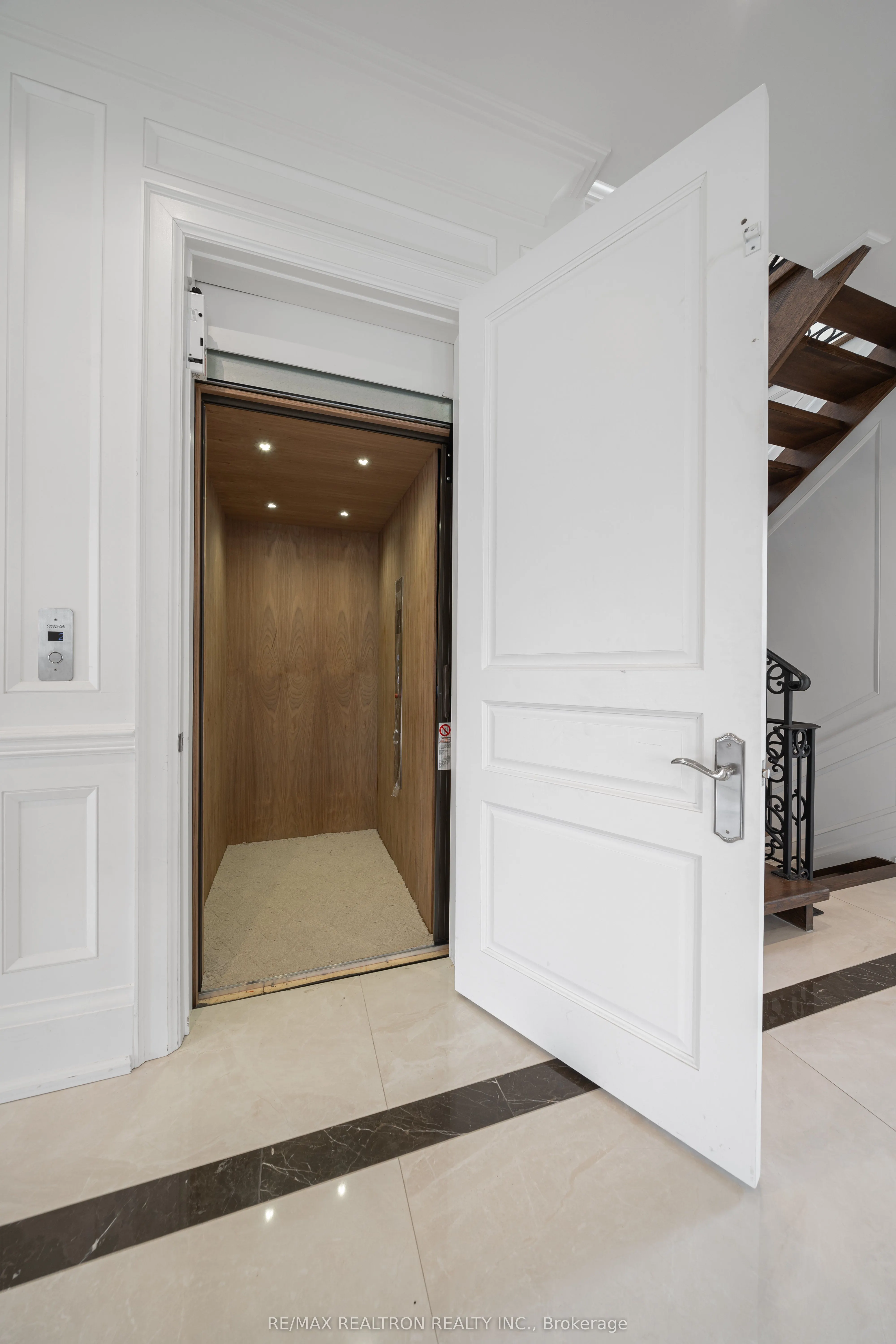9 Thornbank Road