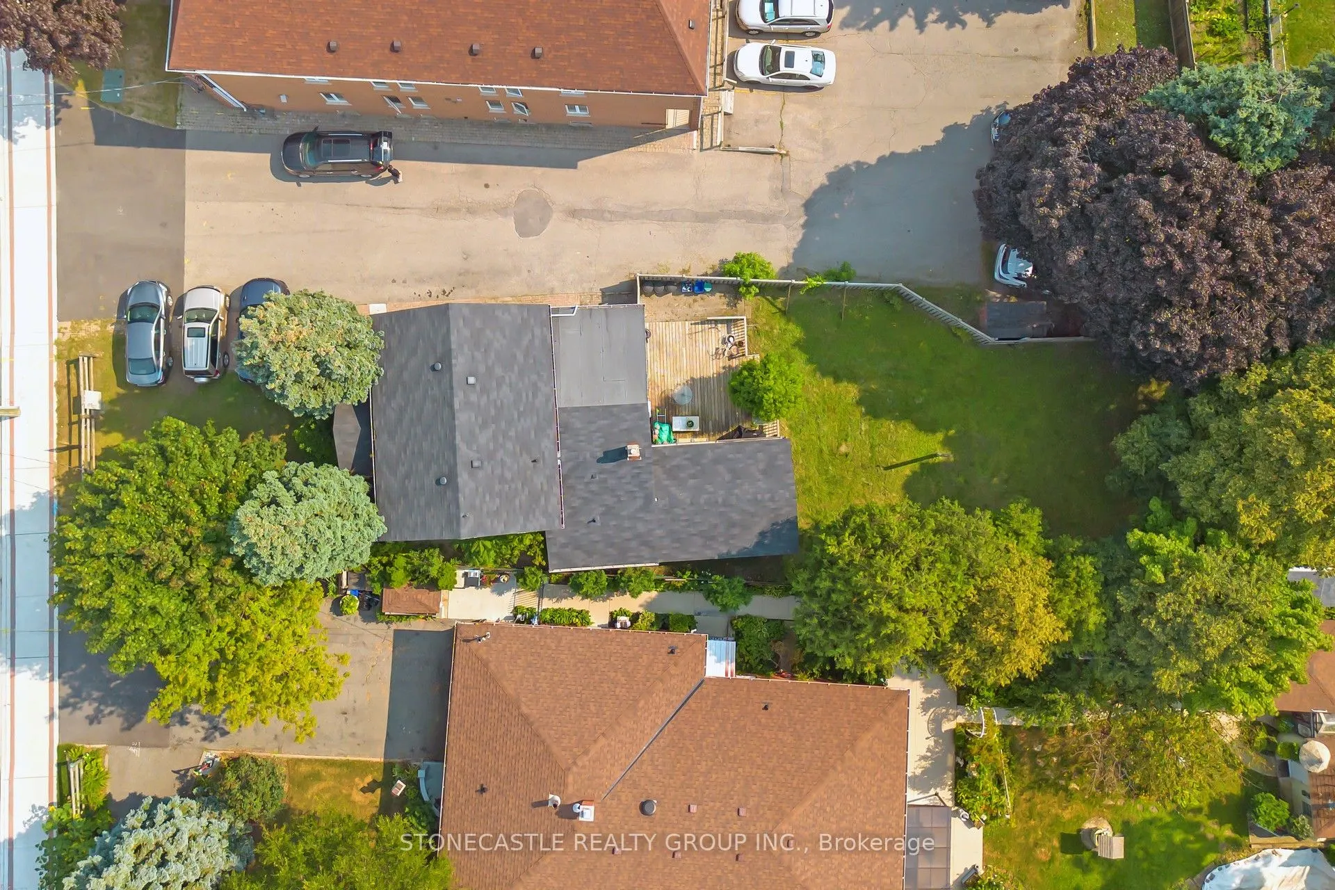 2321 Major Mackenzie Drive W