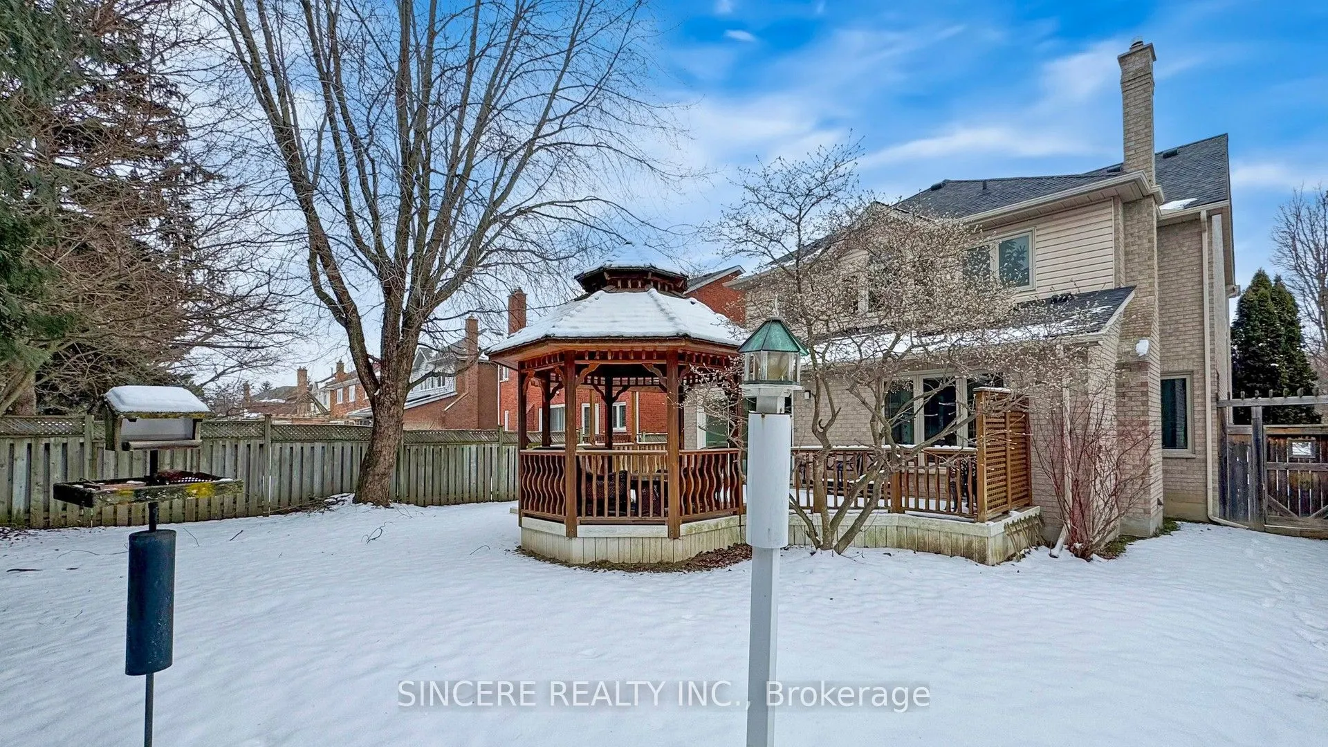 76 Braeside Square