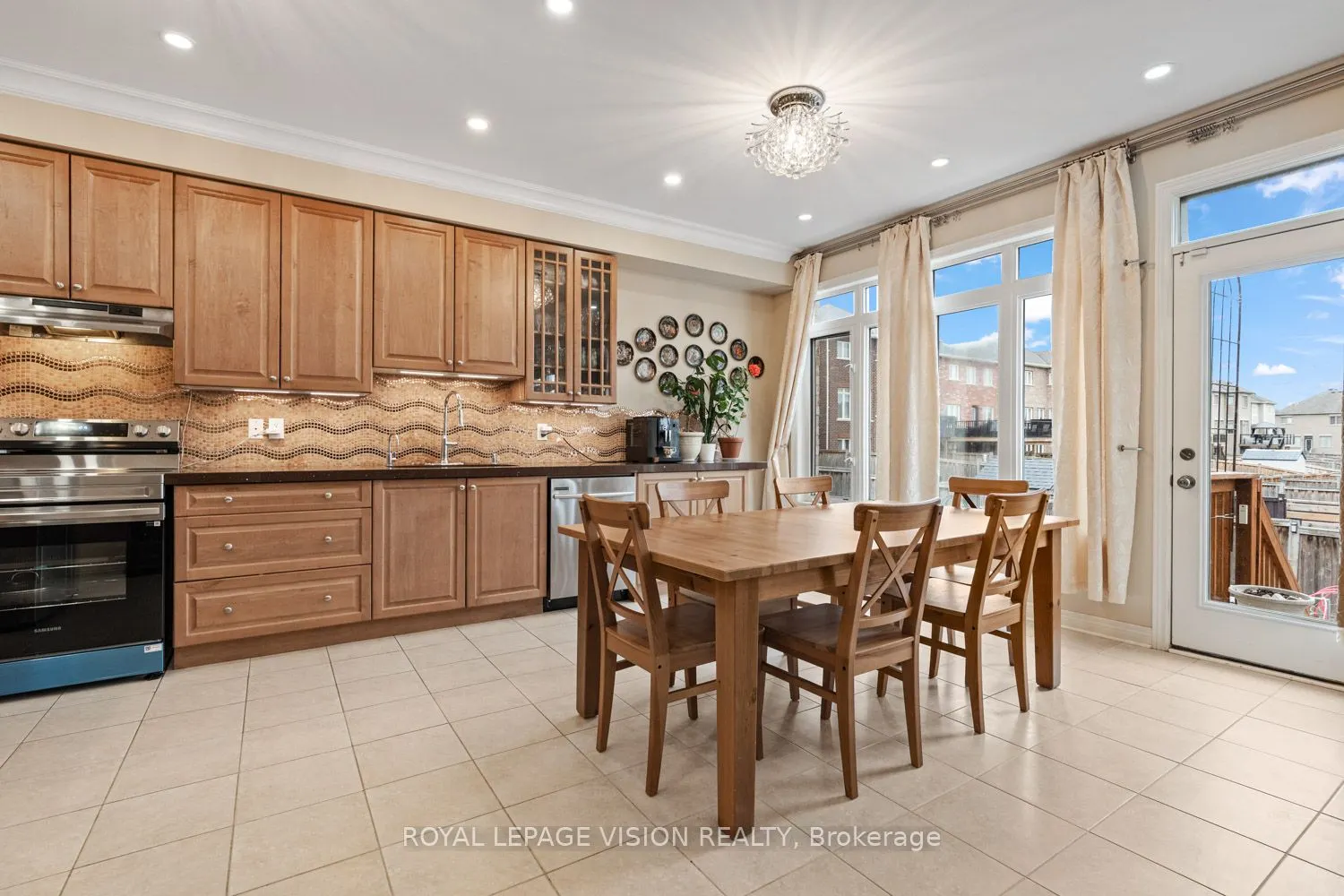 41 Treetops Boulevard