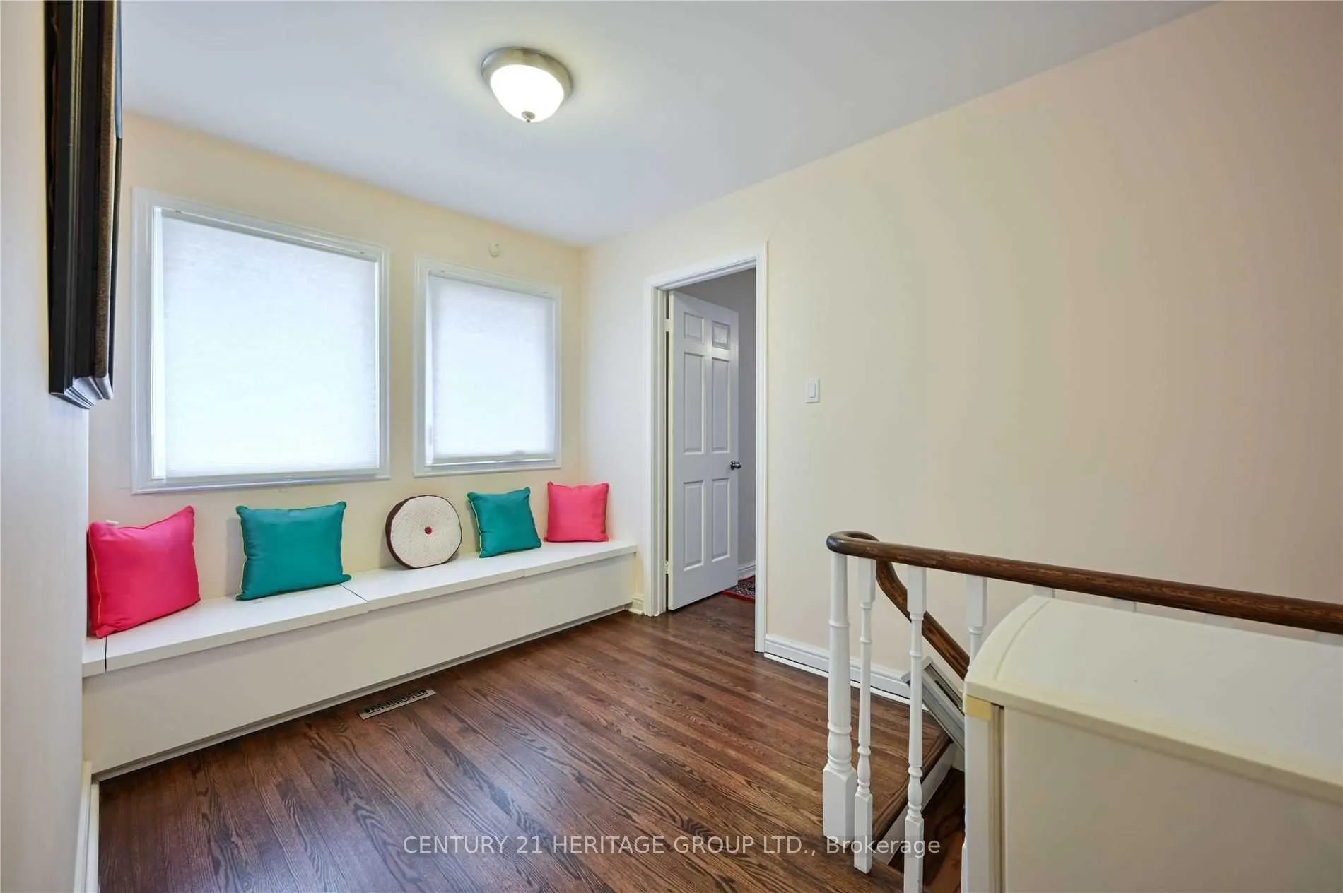 11 Hodgson Avenue