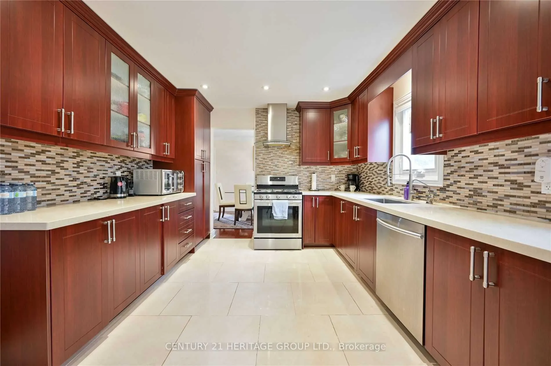 11 Hodgson Avenue