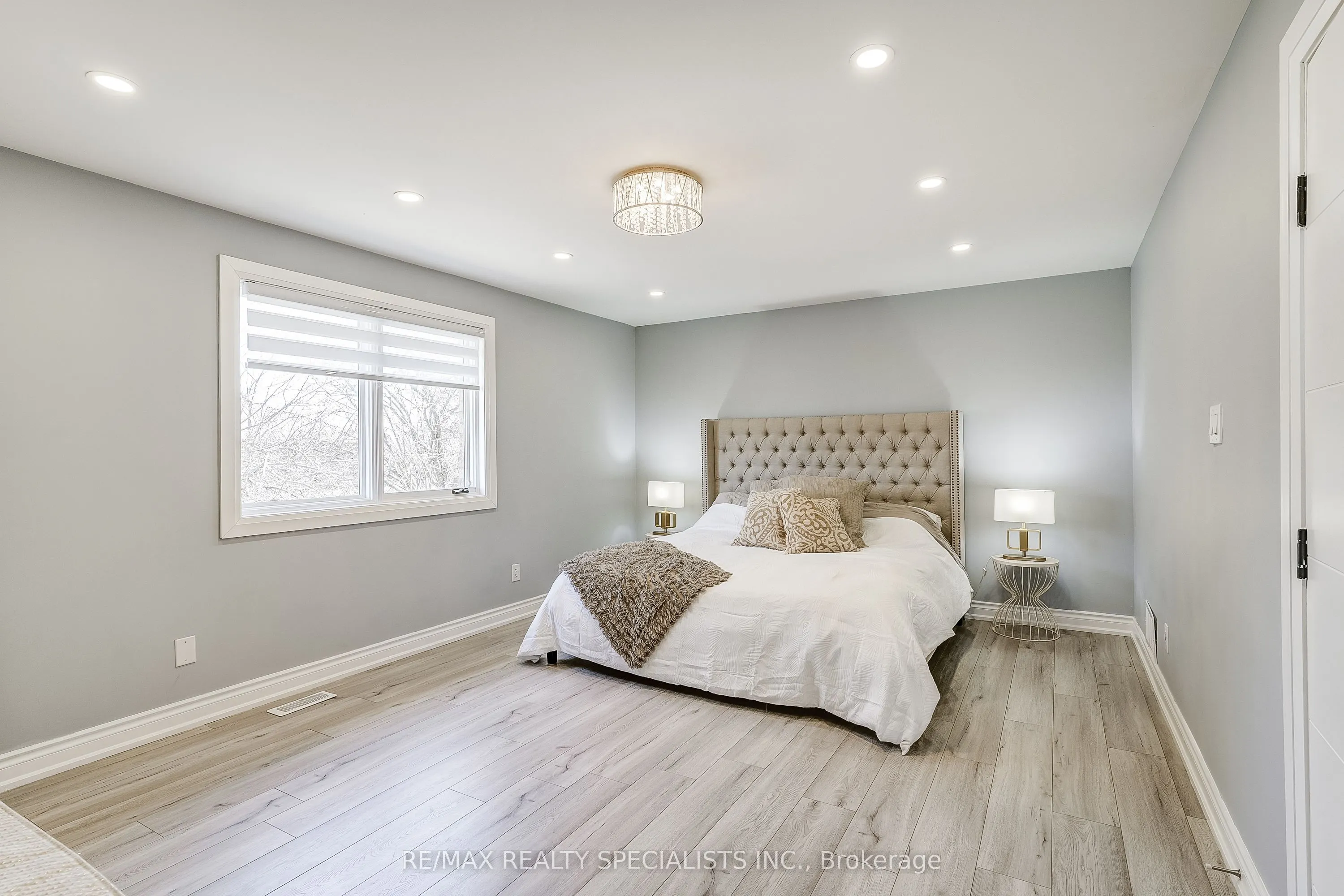 7 Golfview Boulevard