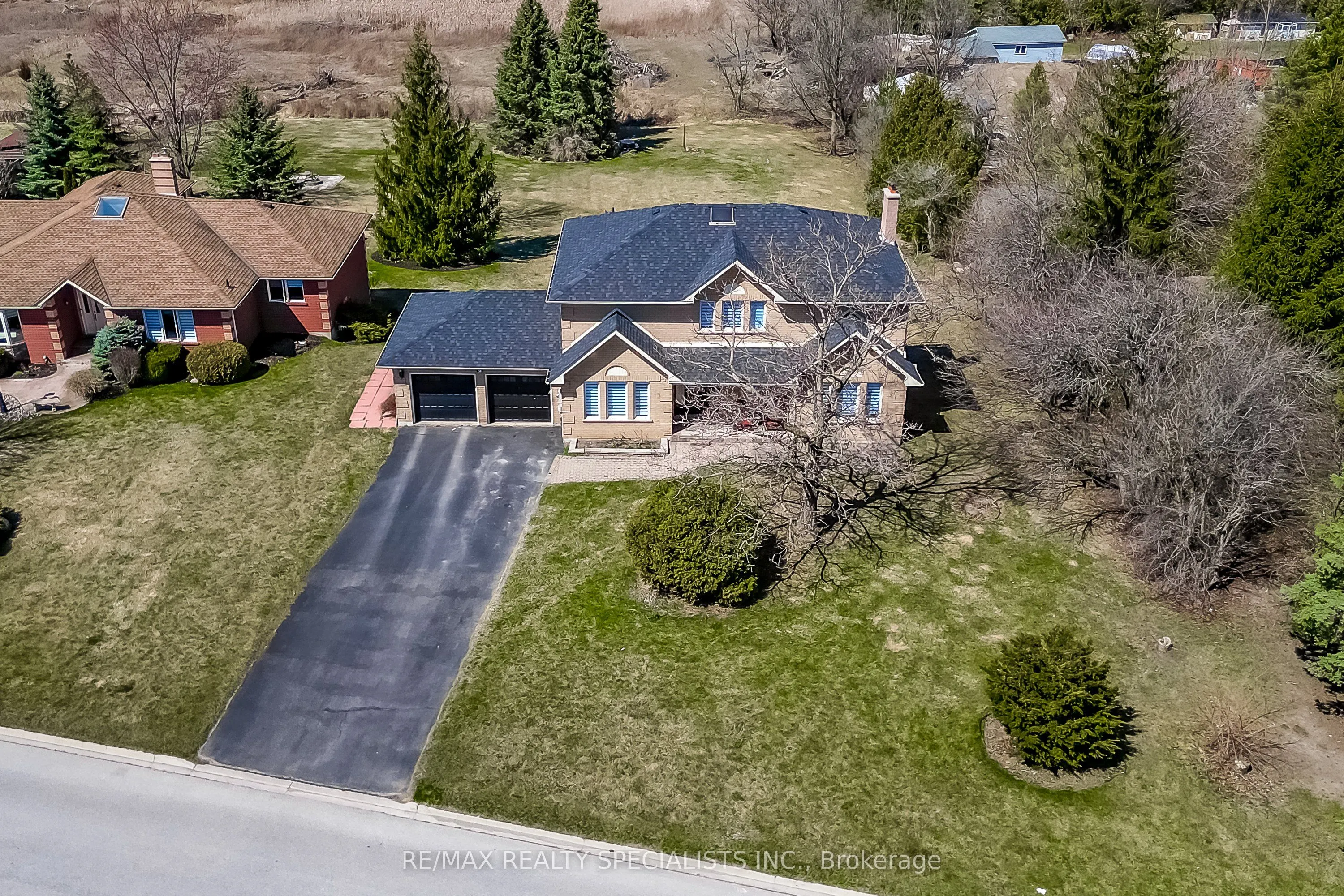 7 Golfview Boulevard