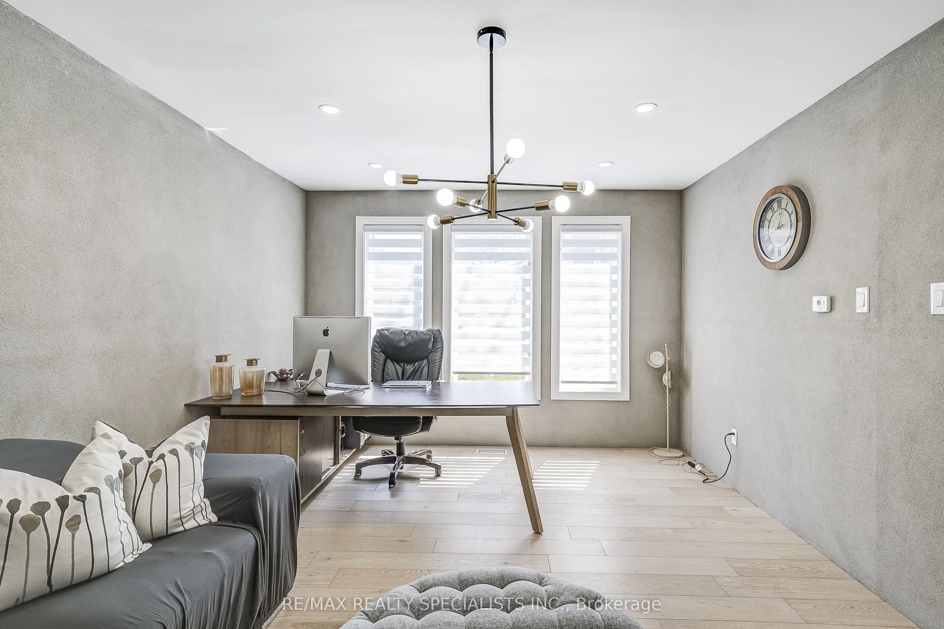 7 Golfview Boulevard