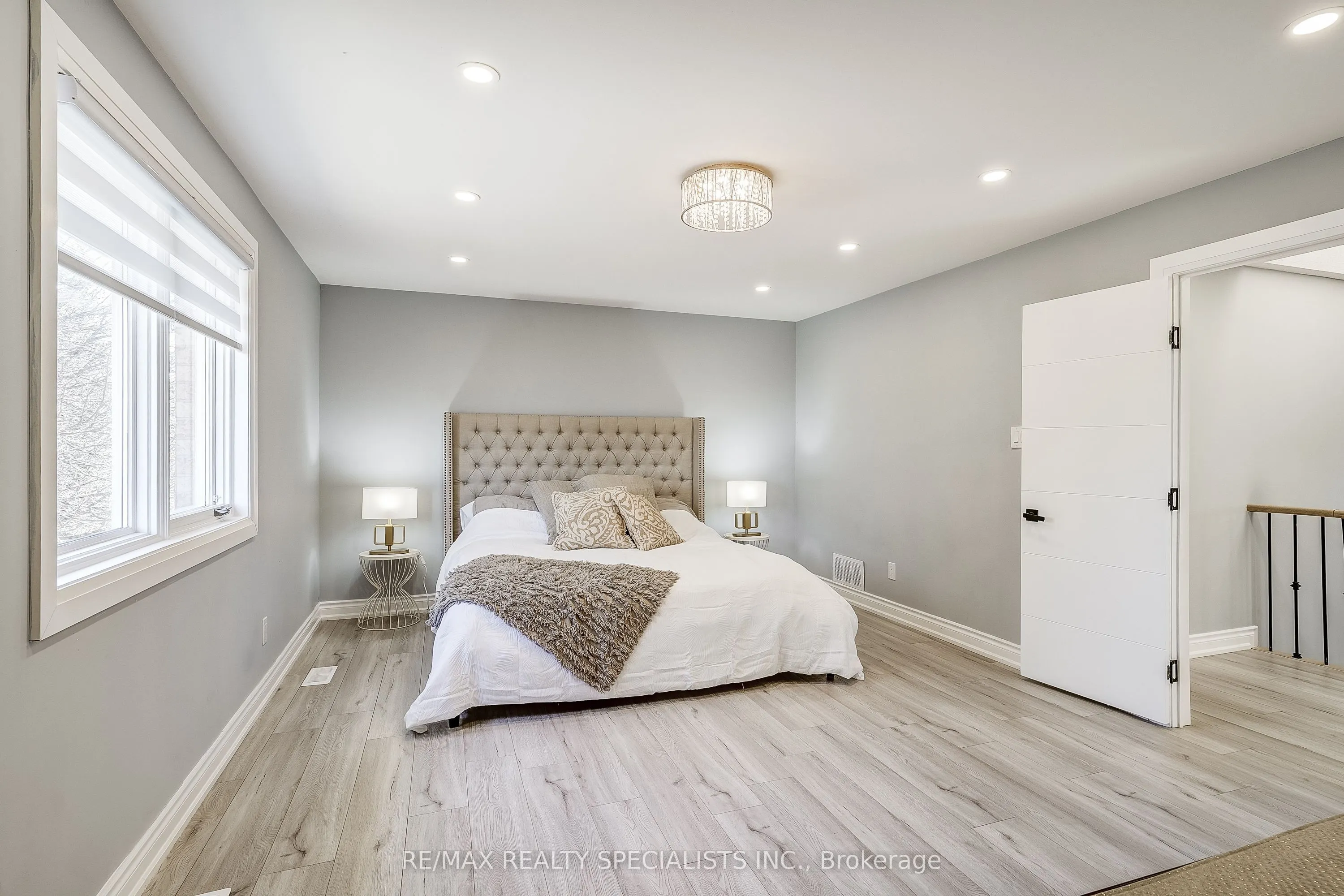 7 Golfview Boulevard