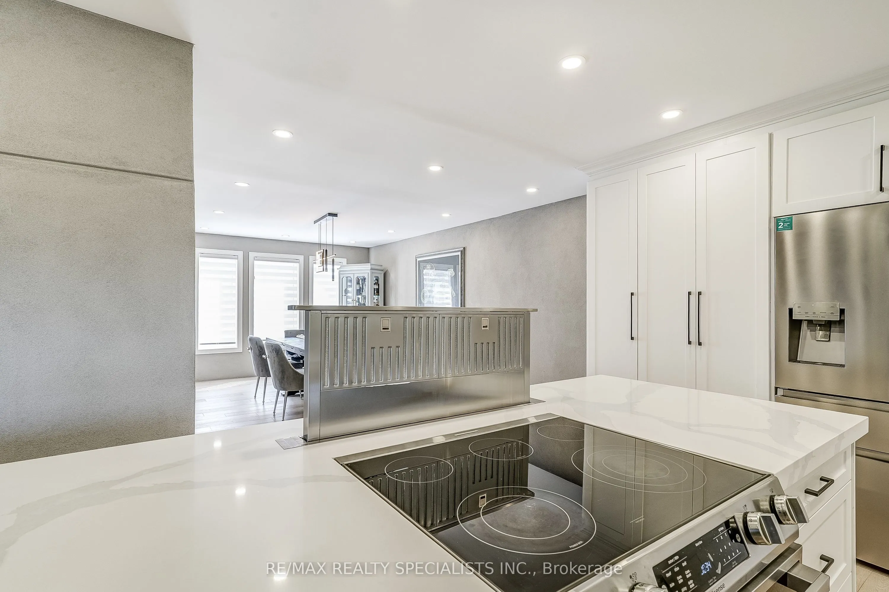 7 Golfview Boulevard