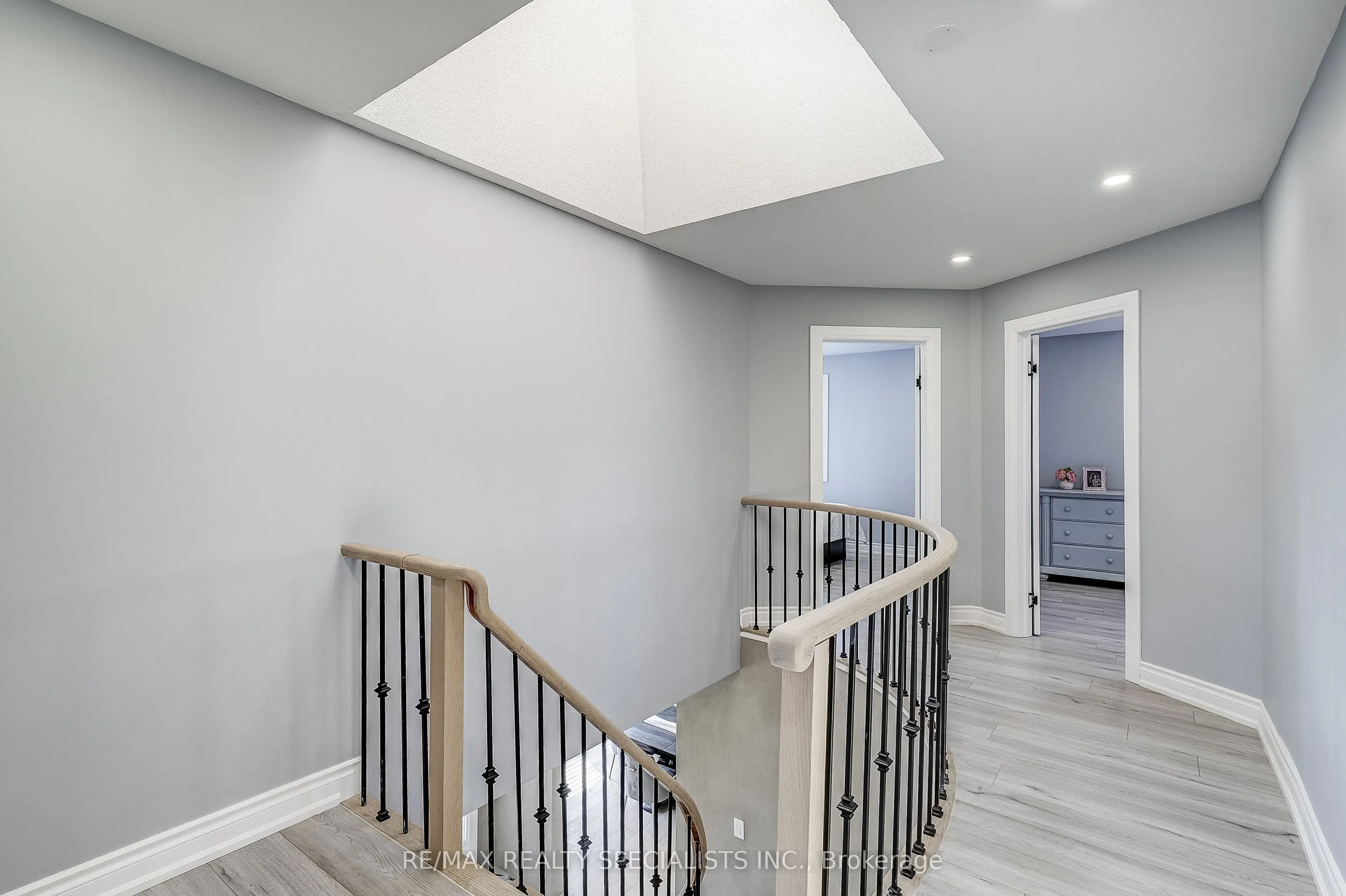 7 Golfview Boulevard