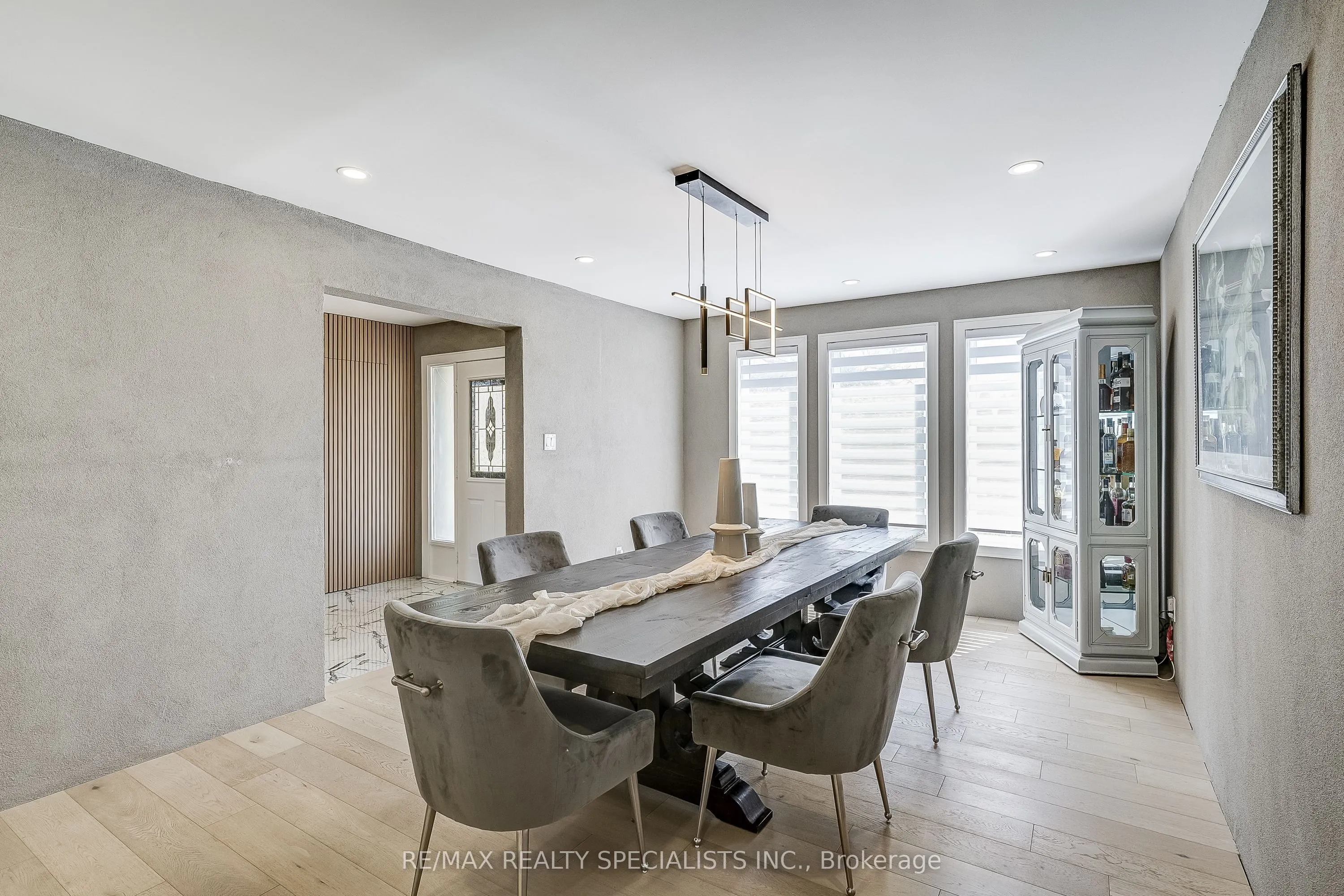 7 Golfview Boulevard