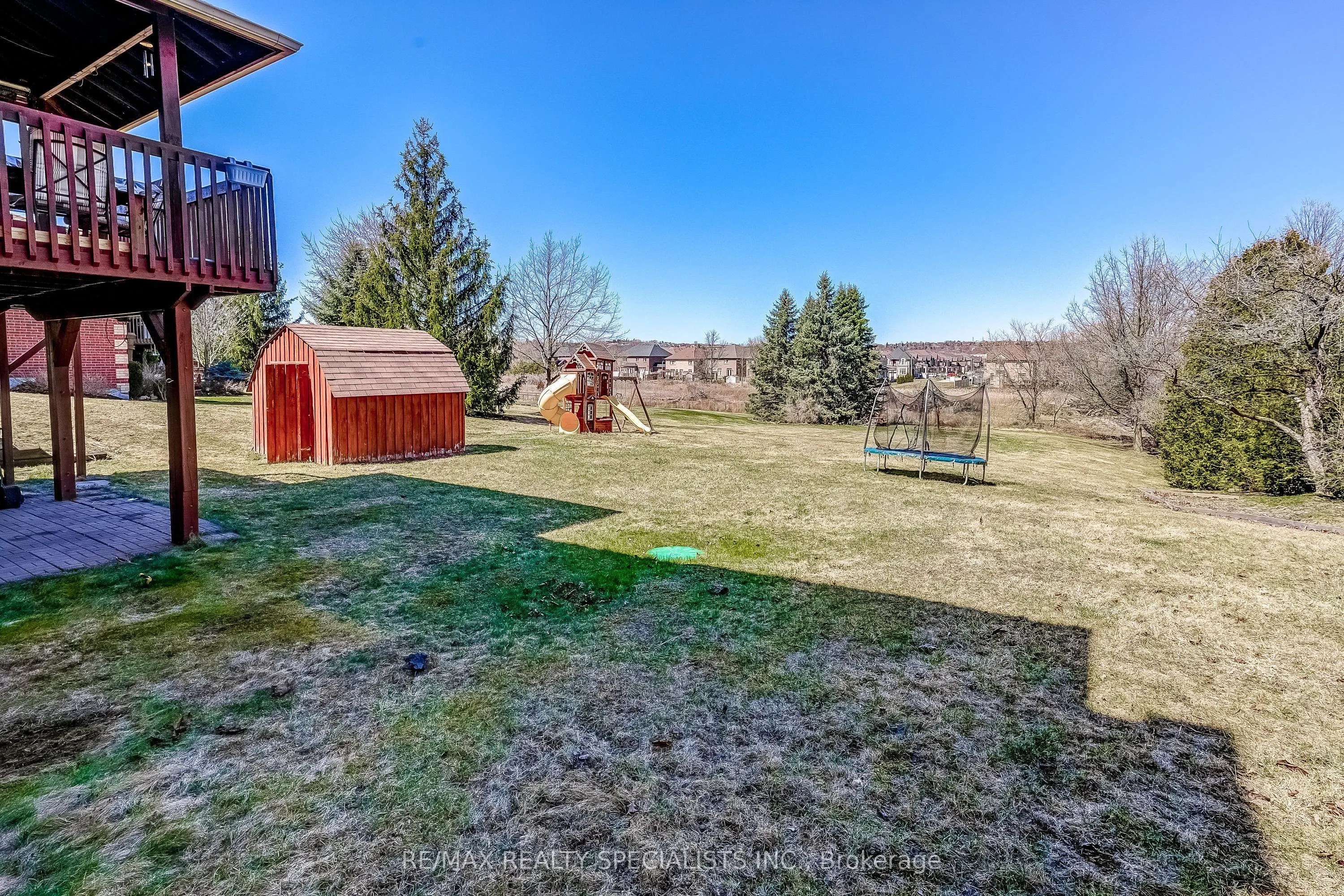 7 Golfview Boulevard