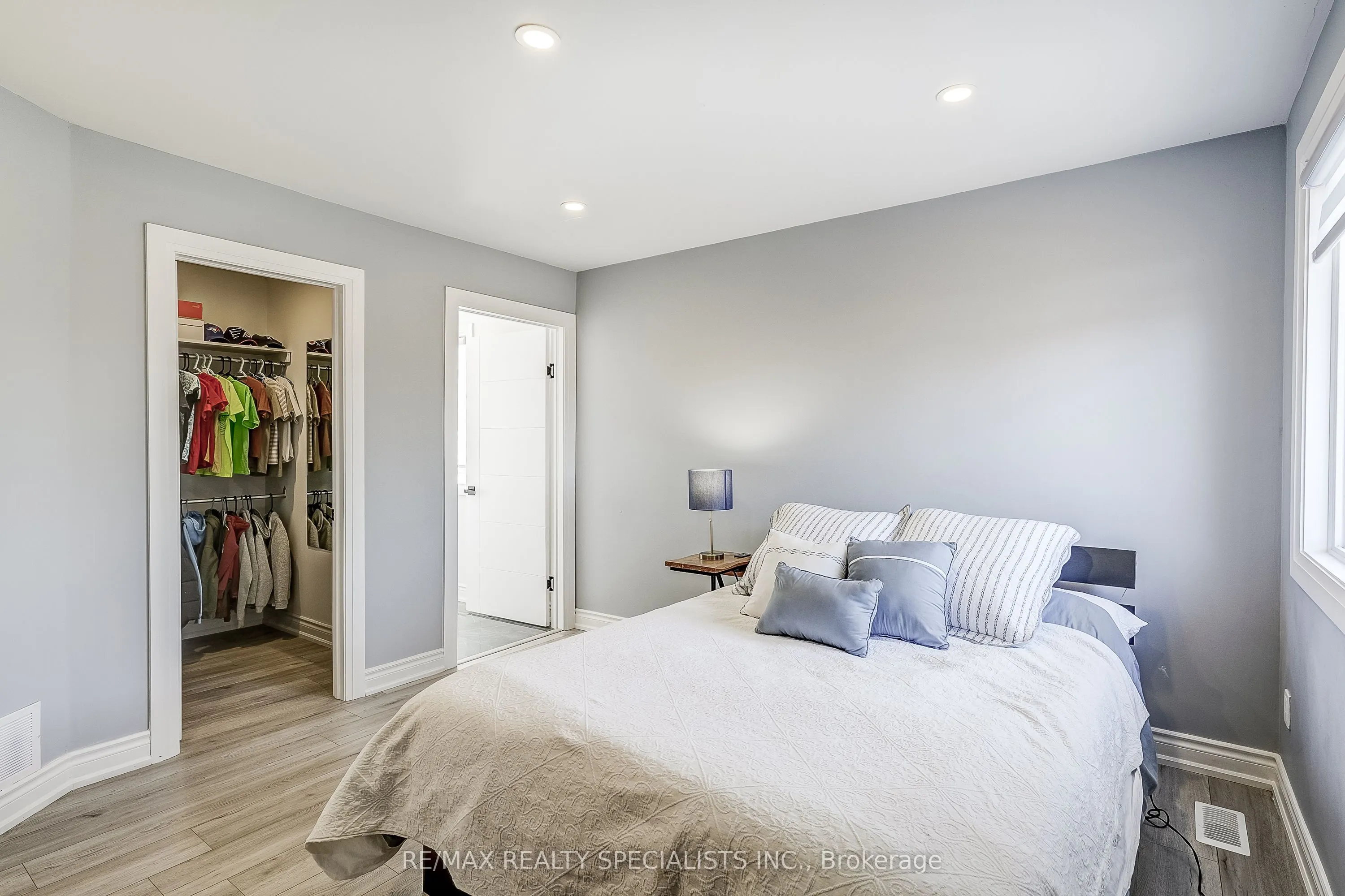 7 Golfview Boulevard