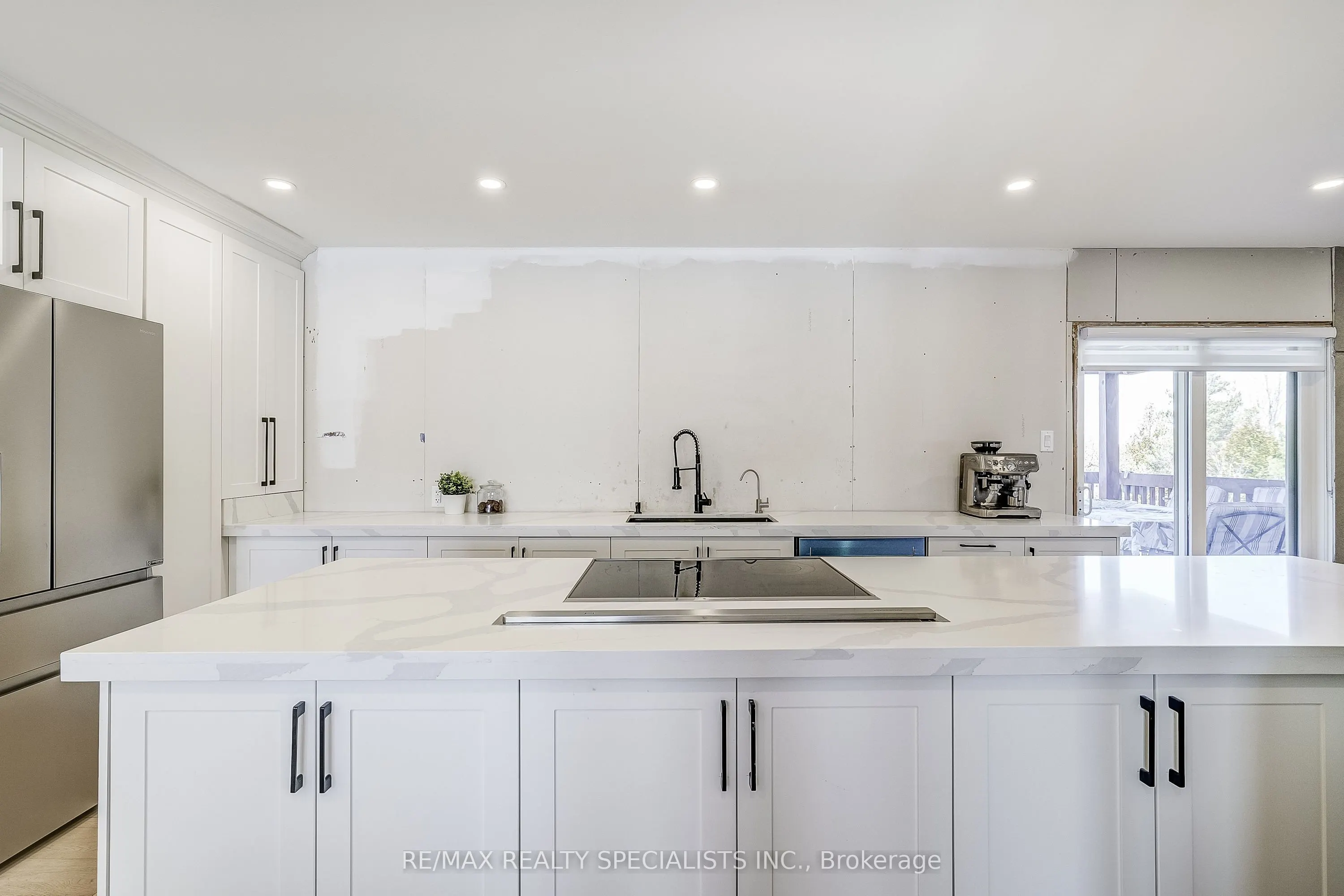 7 Golfview Boulevard