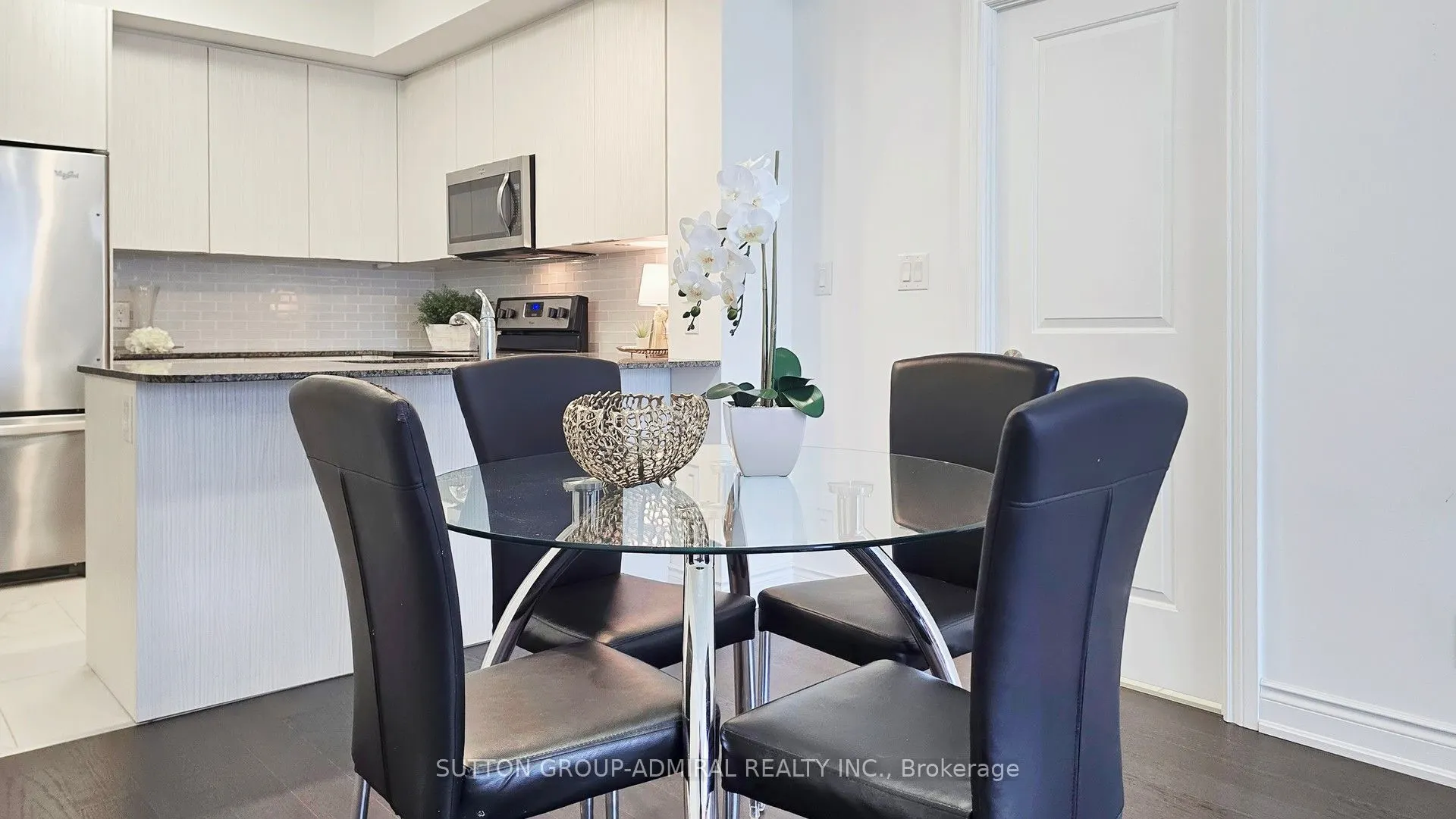 86 Woodbridge Avenue, #225