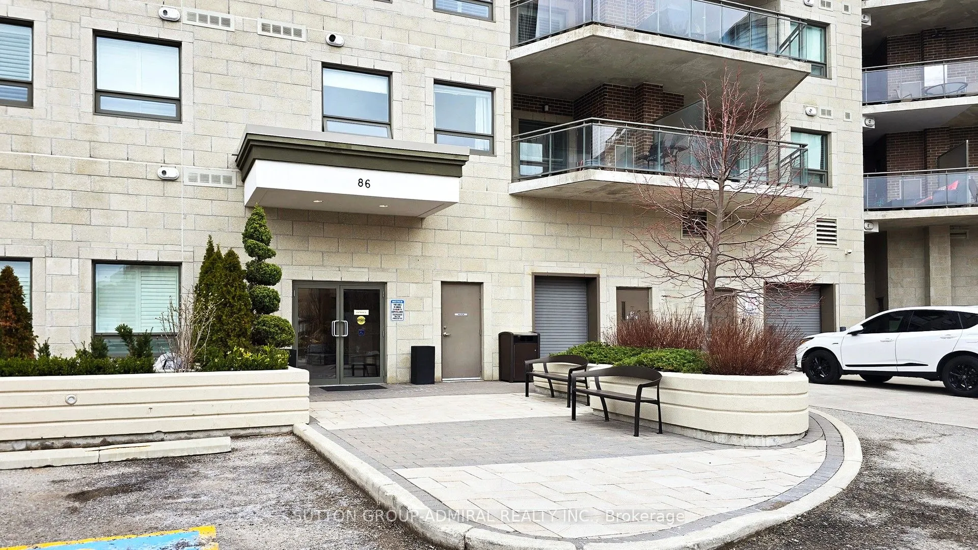 86 Woodbridge Avenue, #225