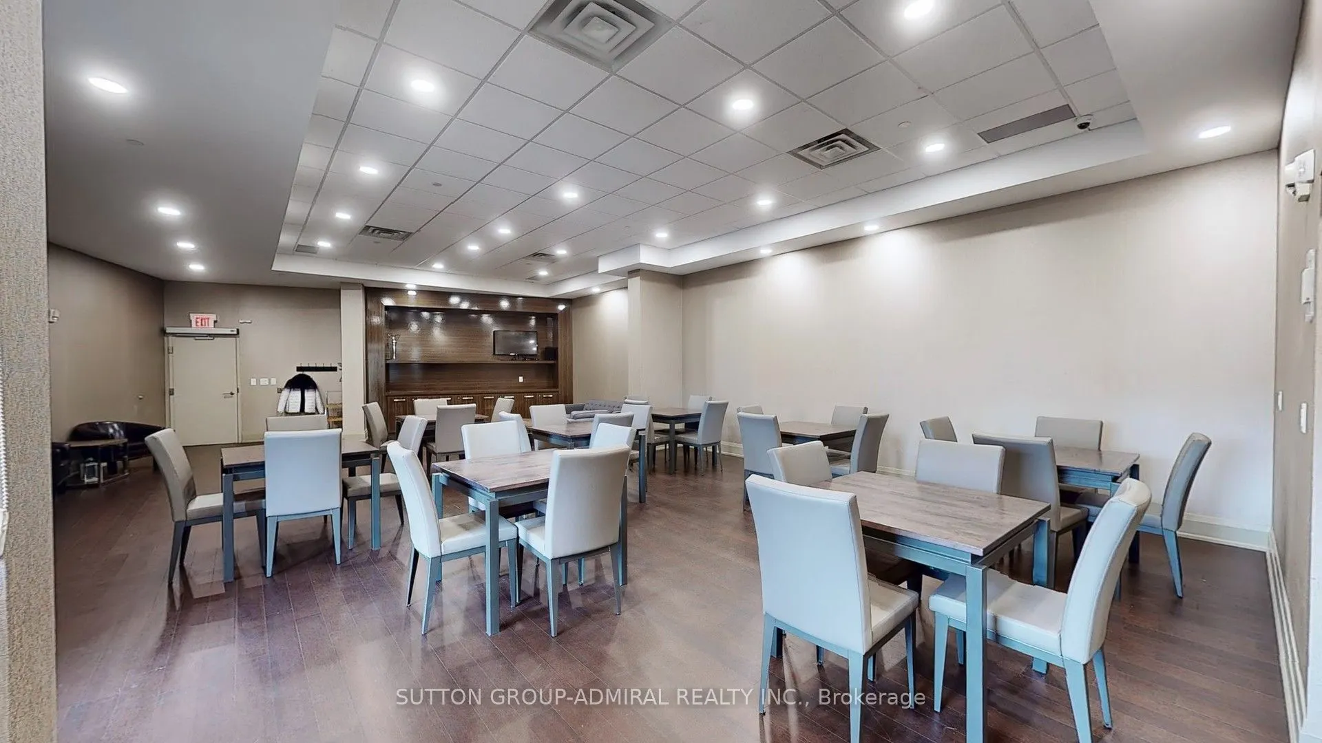 86 Woodbridge Avenue, #225