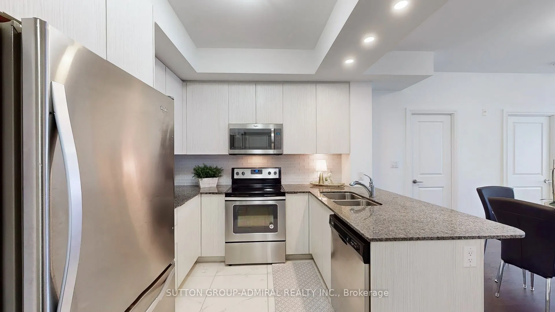 86 Woodbridge Avenue, #225