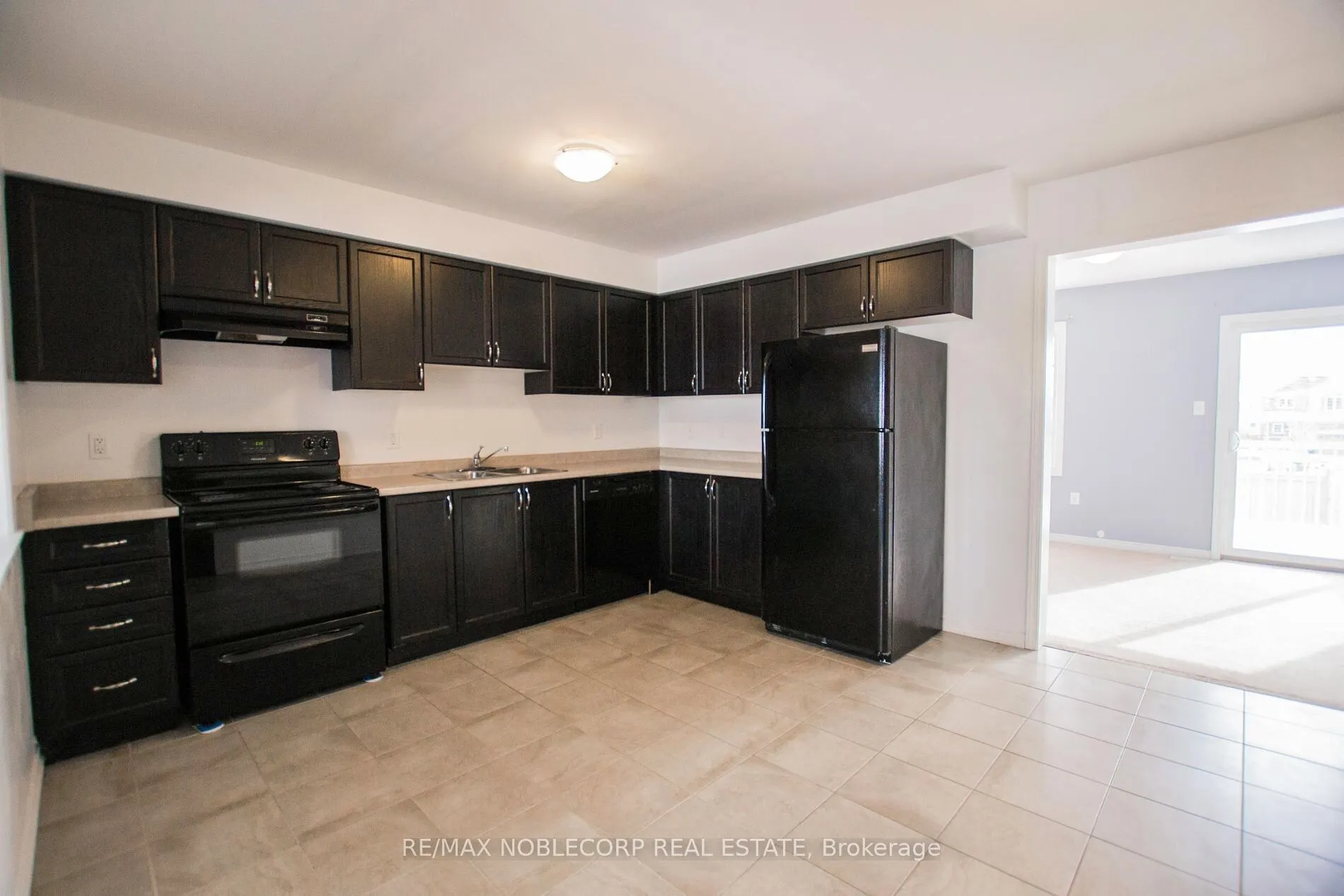 1287 Coleman Crescent