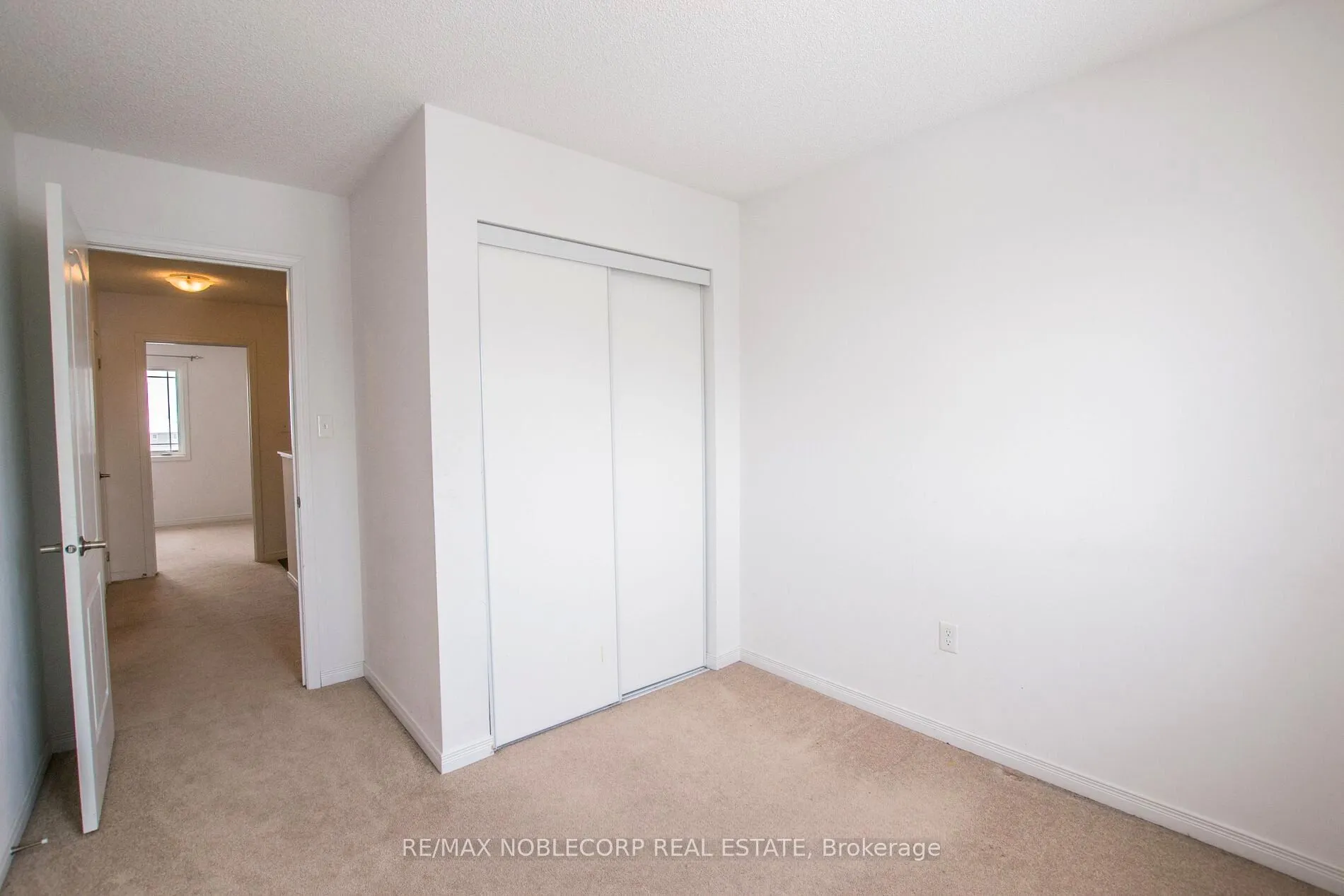 1287 Coleman Crescent
