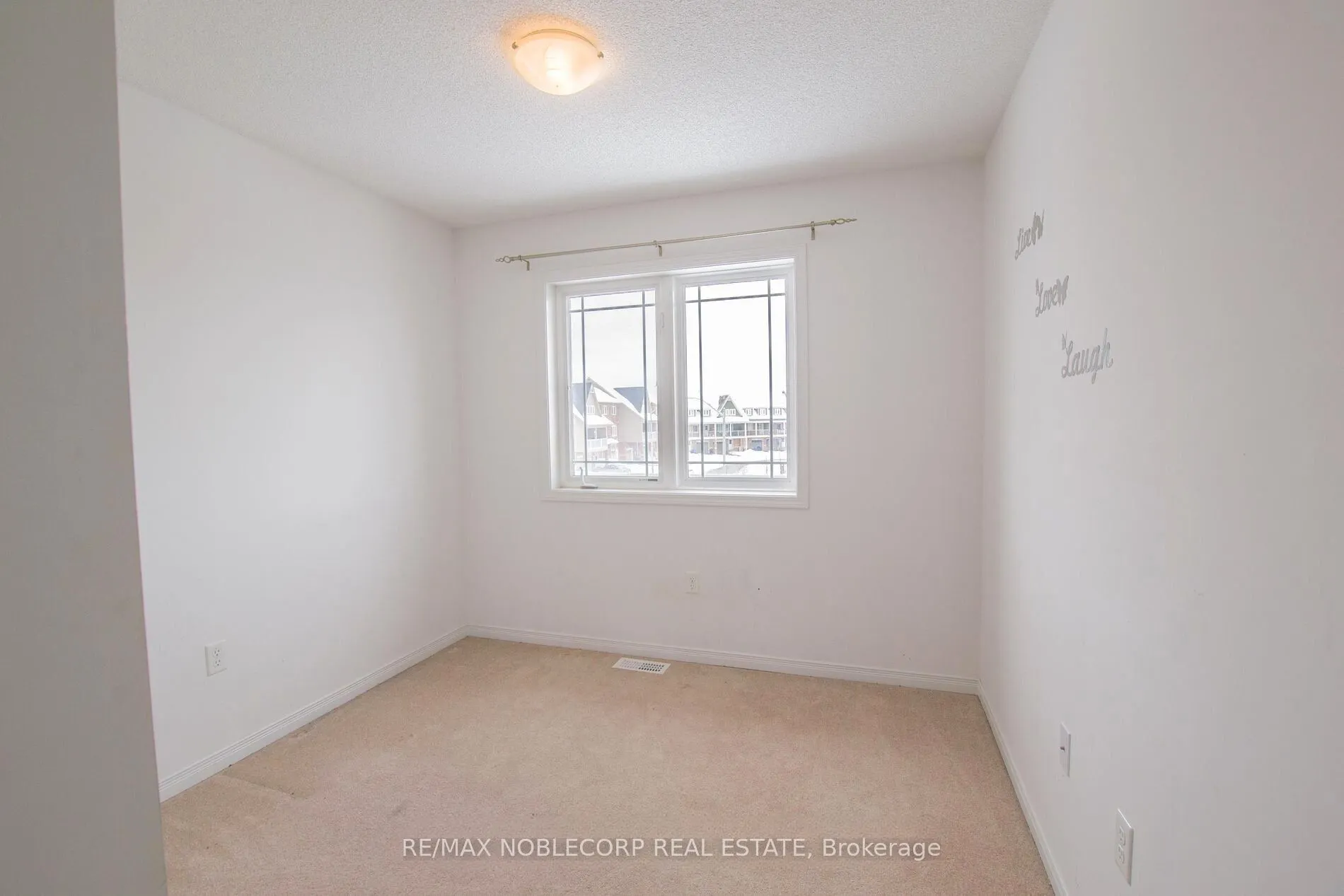 1287 Coleman Crescent