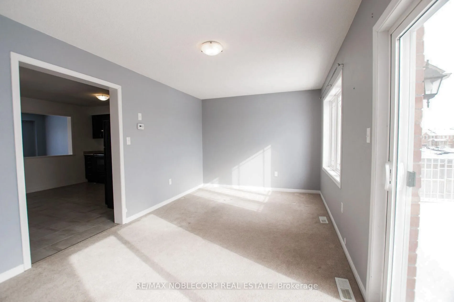 1287 Coleman Crescent