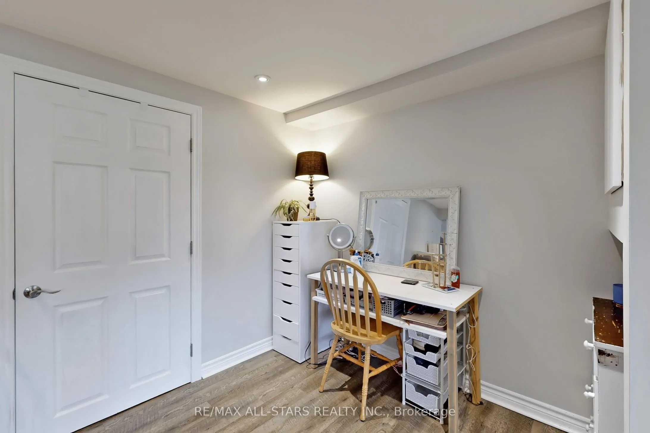 4 Kirton Court