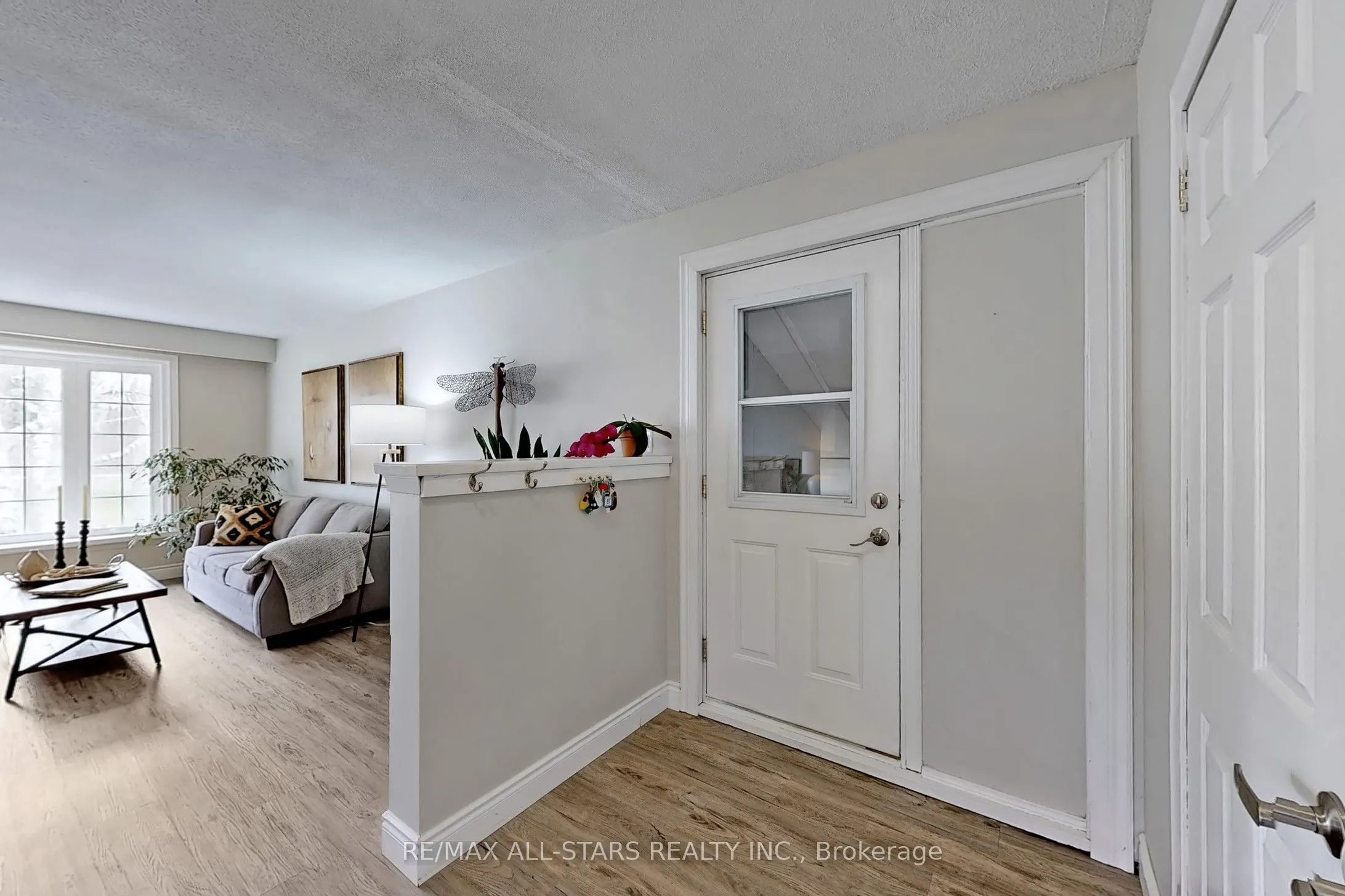 4 Kirton Court