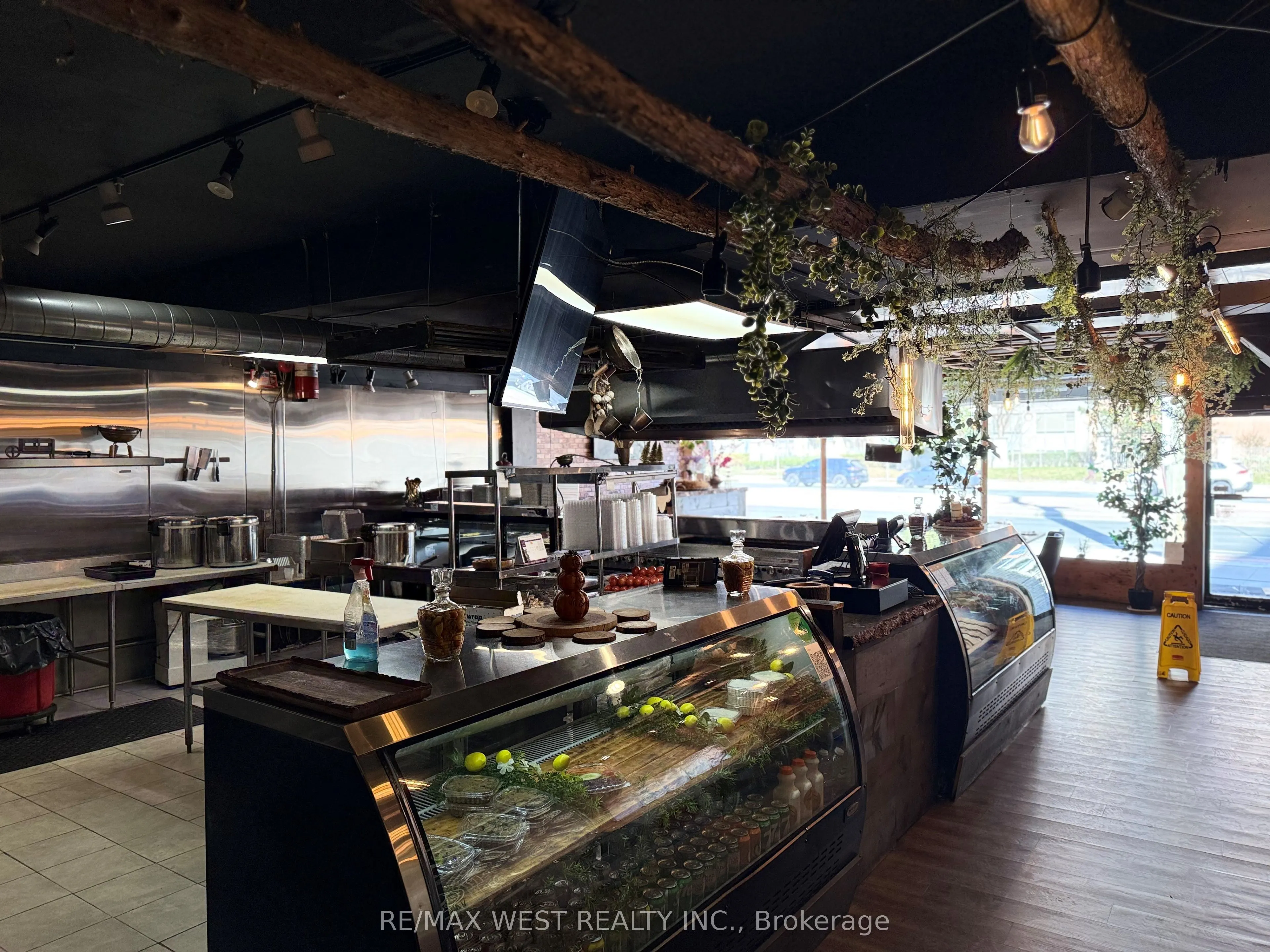 9108 Yonge Street