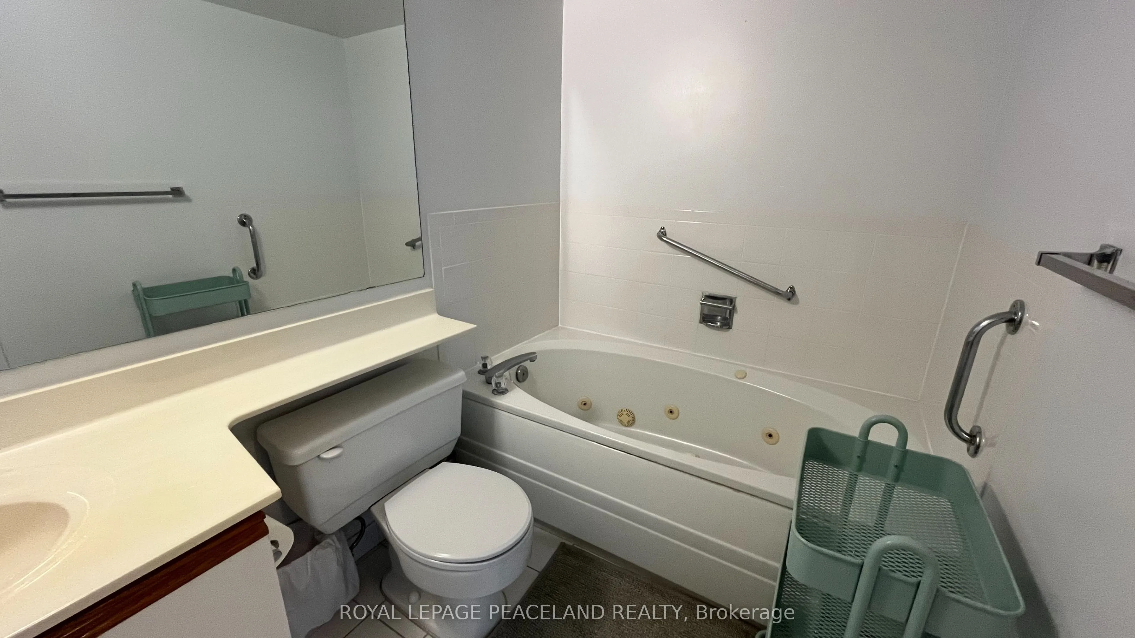 7805 Bayview Avenue #618