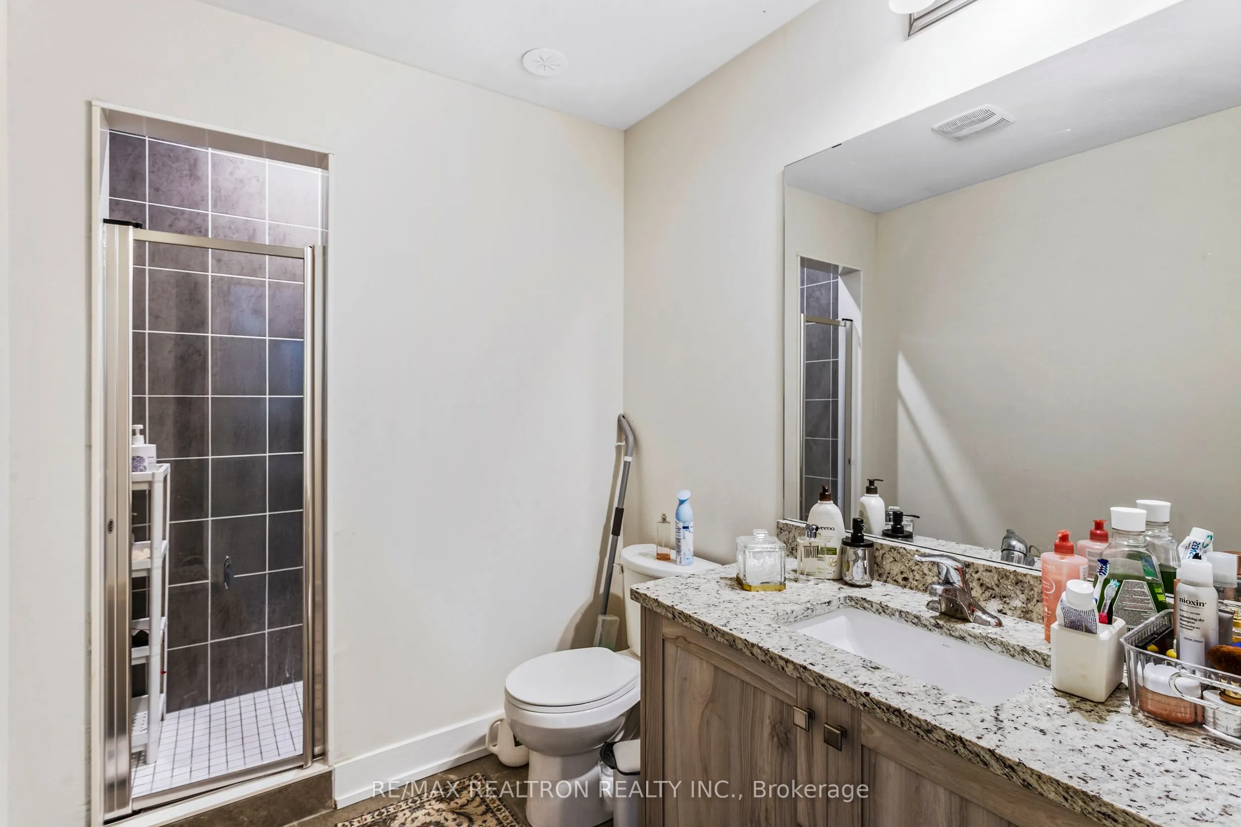 8 Sayers Lane, #12