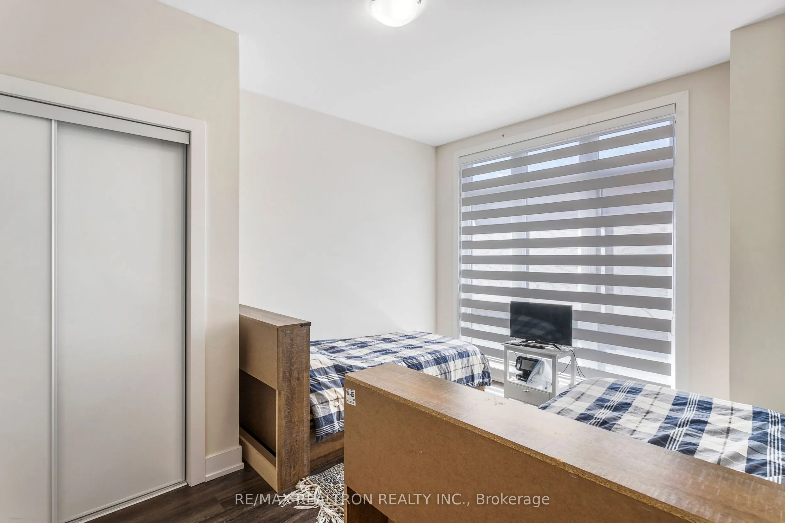 8 Sayers Lane, #12