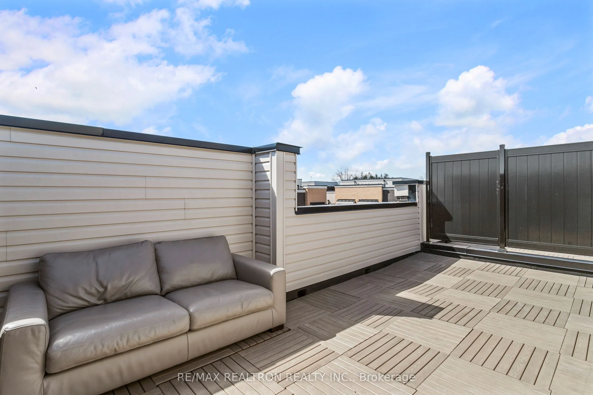 8 Sayers Lane, #12