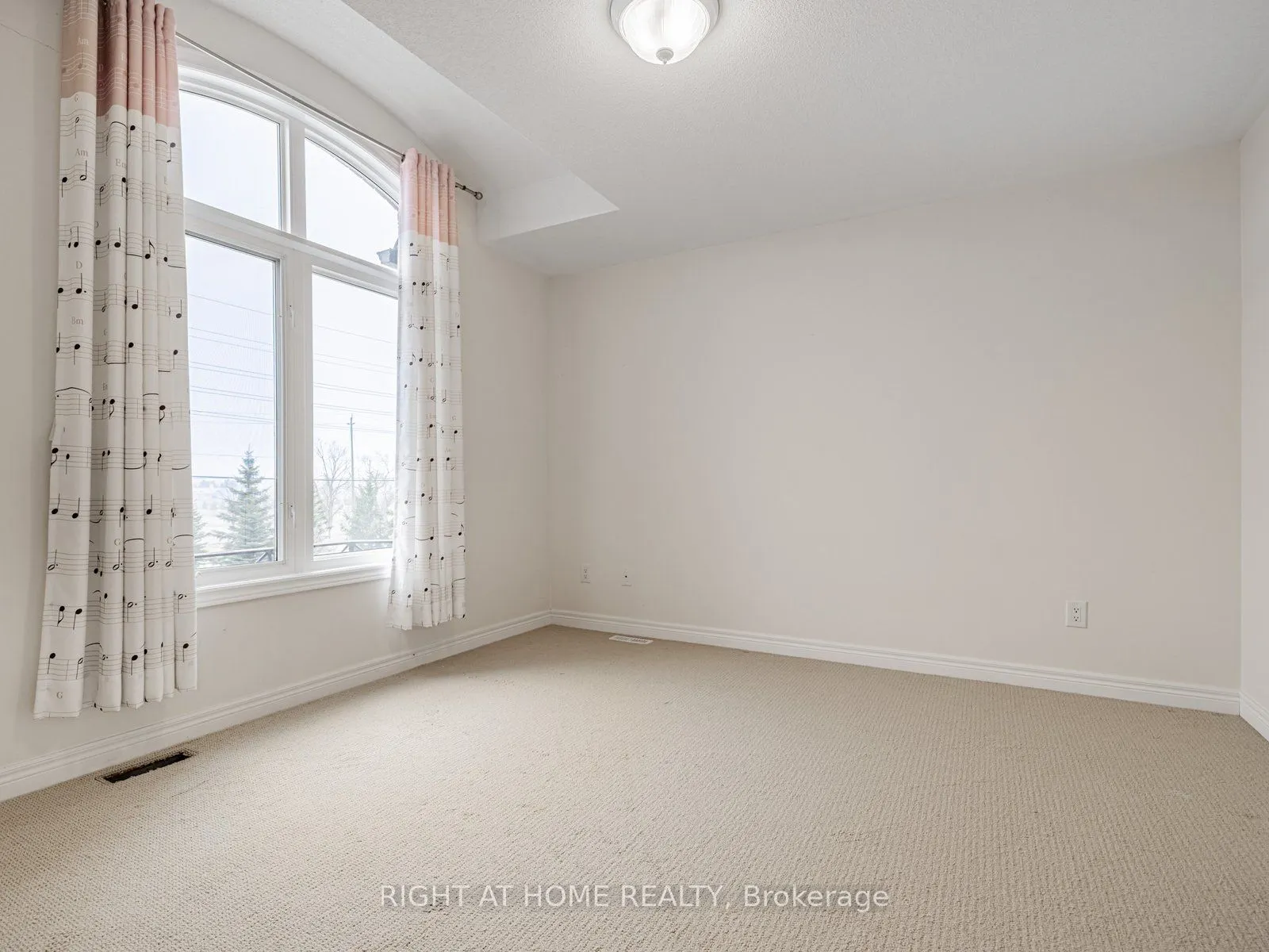 69 Morland Crescent