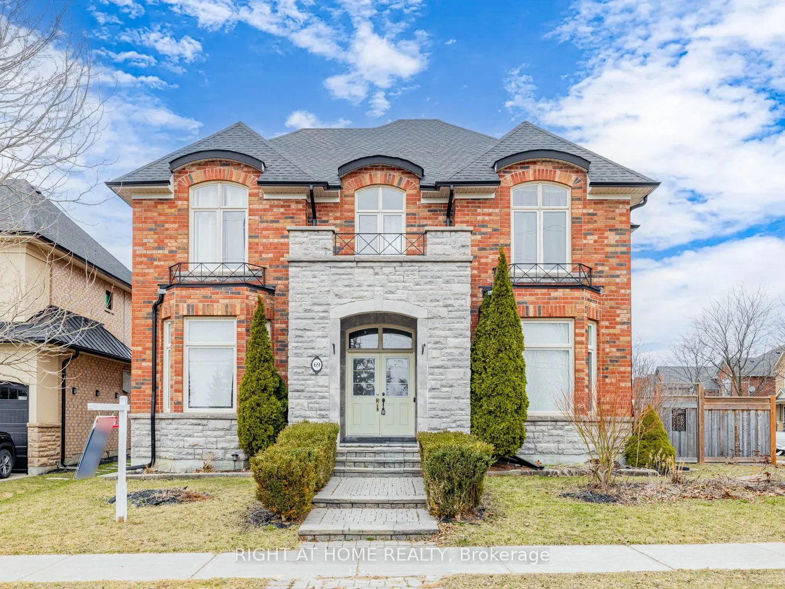 69 Morland Crescent