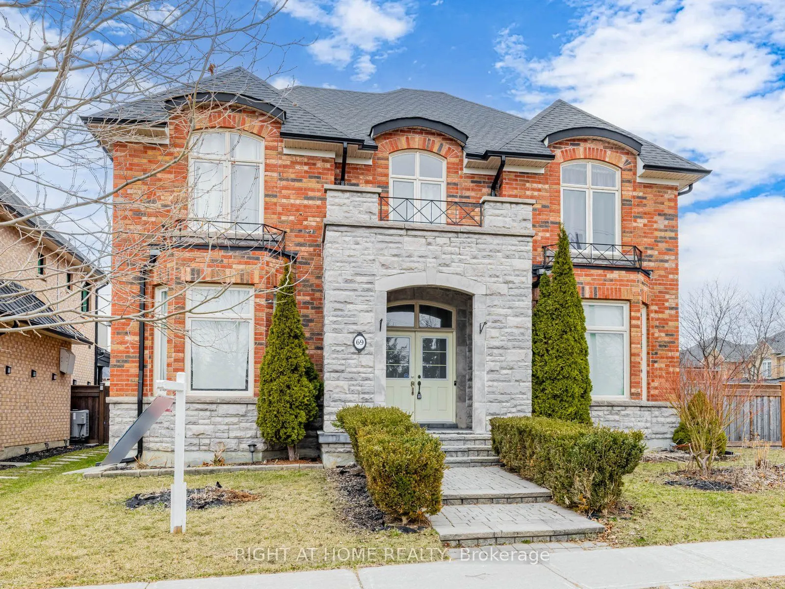 69 Morland Crescent